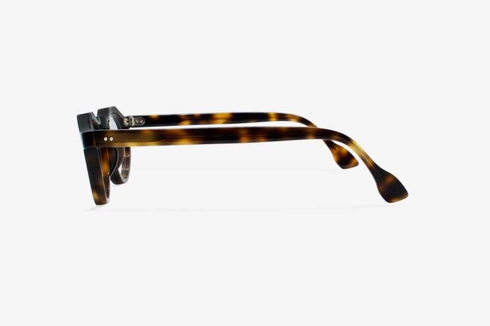 gp-15 - Ecaille jaune