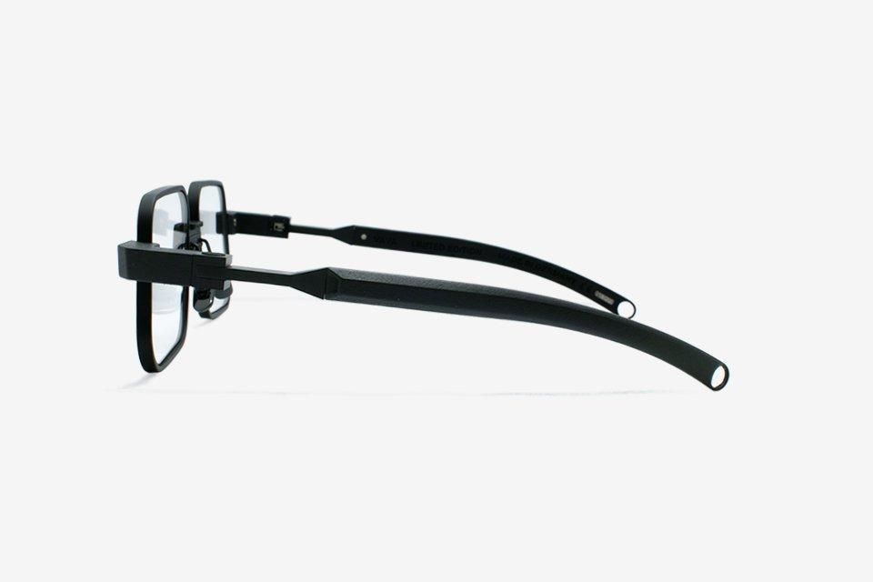 CL0022 - BLACK MATTE