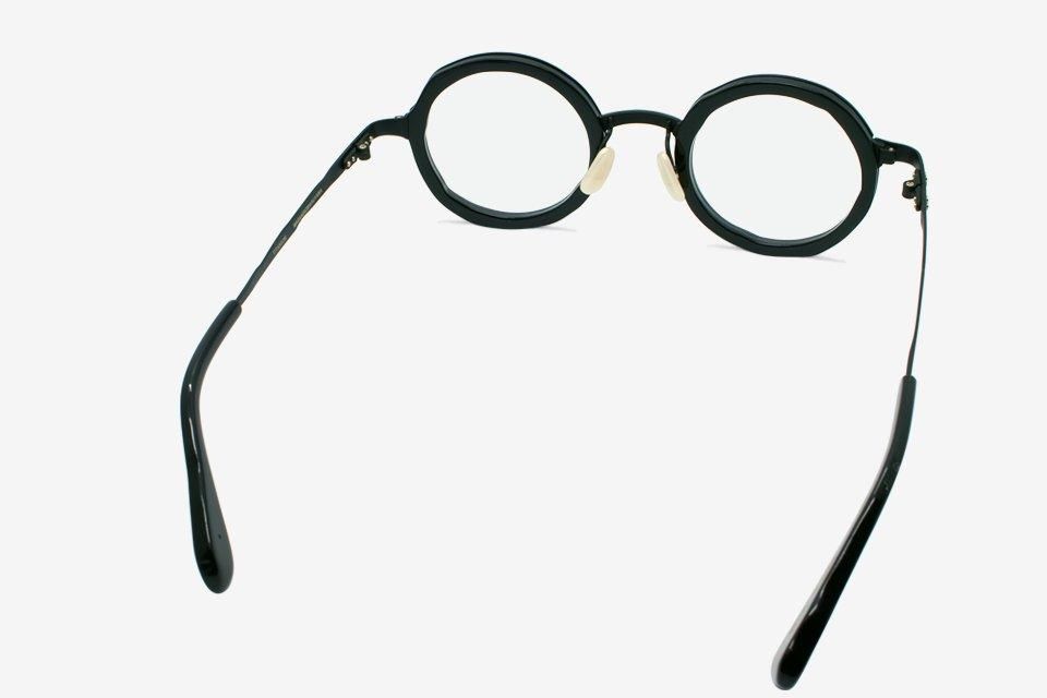 MM-0013 - No.6 Black