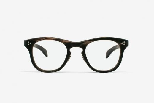 MP-02 black with streaks