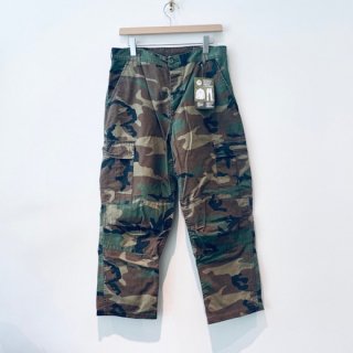 <img class='new_mark_img1' src='https://img.shop-pro.jp/img/new/icons41.gif' style='border:none;display:inline;margin:0px;padding:0px;width:auto;' />【SALE】ROTHCO RIP STOP PANTS （ロスコ6ポケットカーゴパンツ）9分丈