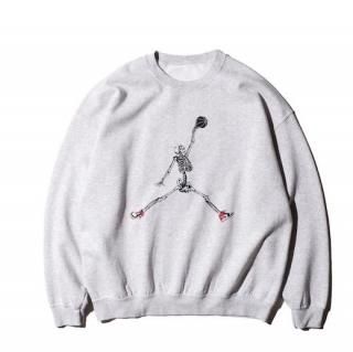 THRIFTY LOOK / JUMP SKULL CREW SWEAT