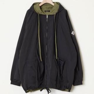 <img class='new_mark_img1' src='https://img.shop-pro.jp/img/new/icons2.gif' style='border:none;display:inline;margin:0px;padding:0px;width:auto;' />REVERSIBLE HOODED COAT