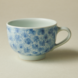 ˎ̎&/<br>coffee cup & saucer