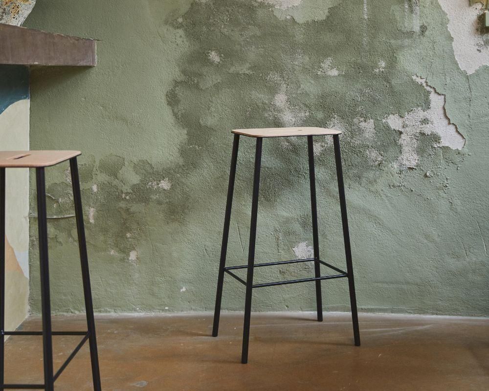 Adam Stool | Black / Oak | H76 (sub)