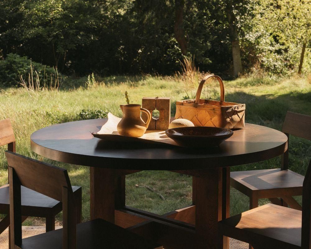 Farmhouse Trestle Table | Dark Oak | 120 Ø Round (sub)