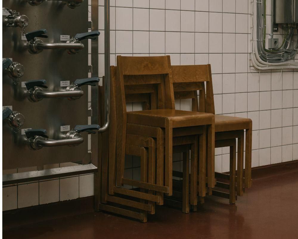 Chair 01 | Warm Brown Birch (sub)