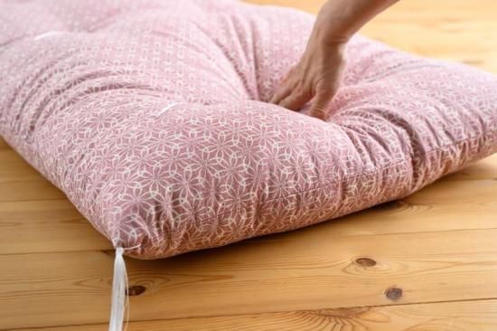 本物毛皮座布団.クッション 約40cm x 40cm 本物毛皮座布団.クッション 約40cm x 40cm 本物毛皮座布団.クッション