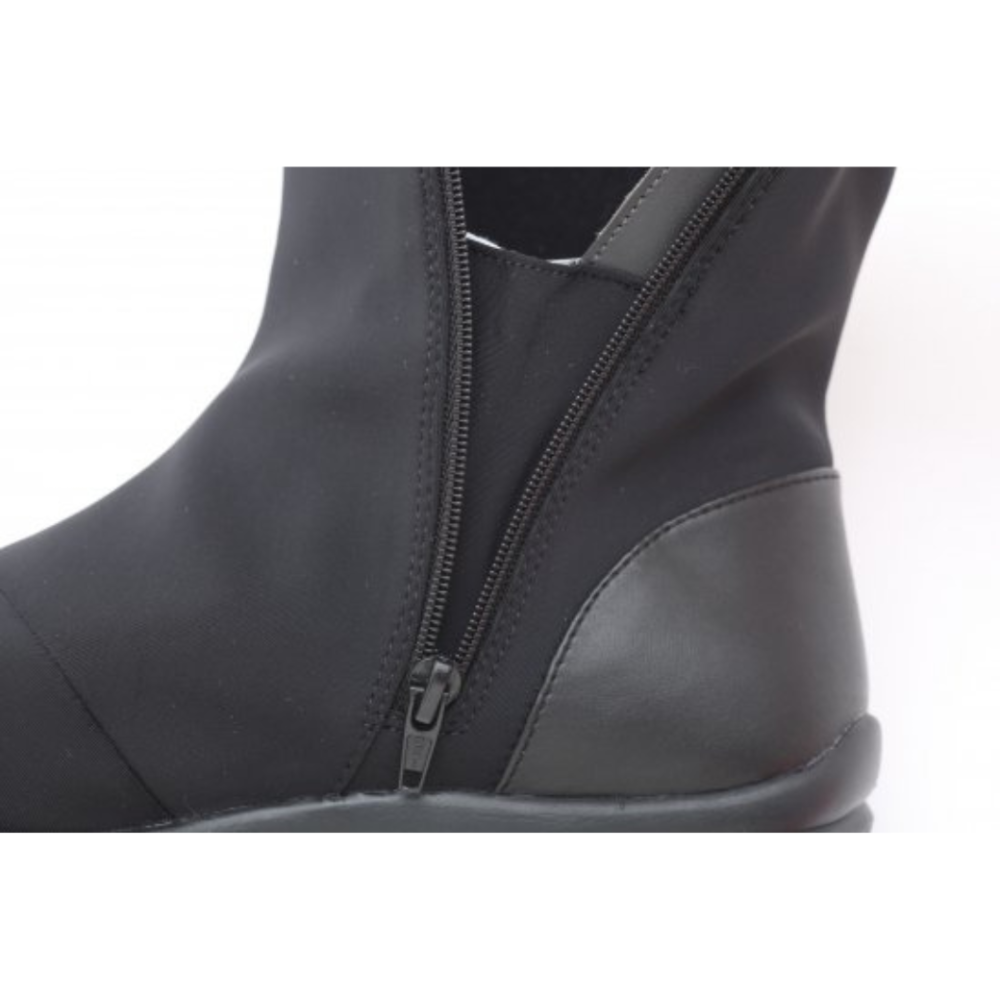 ゴアテックスショートミドルブーツGORETEX ブラック+