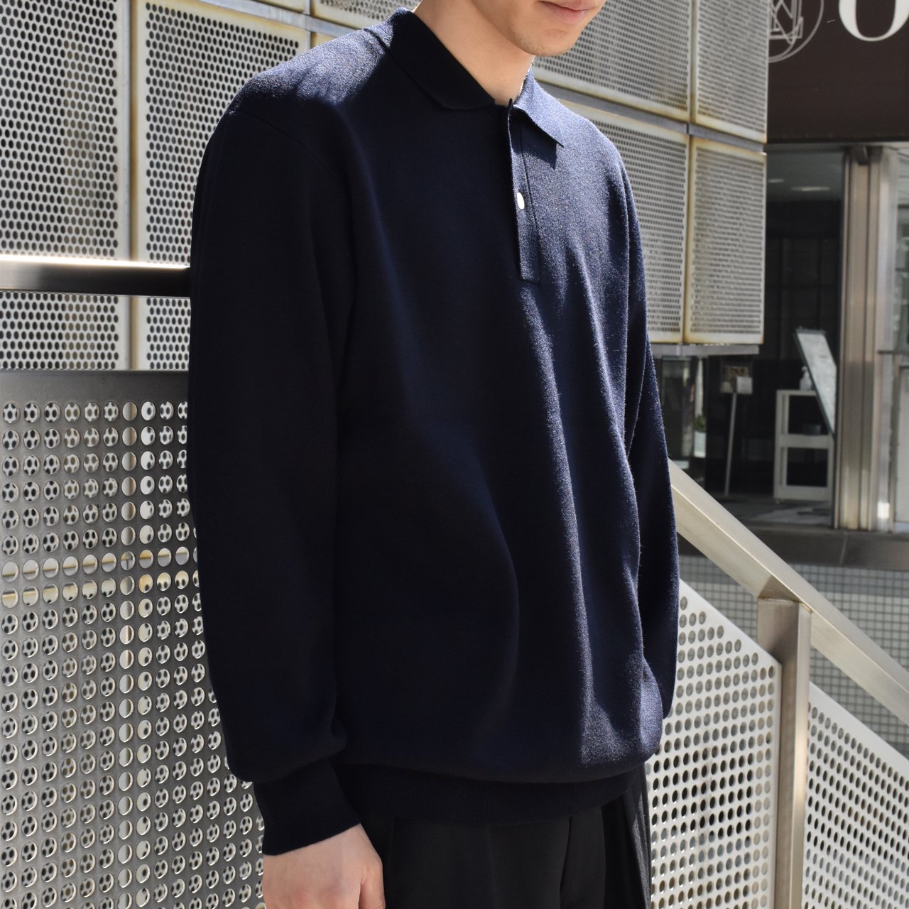 UNIVERSAL PRODUCTS (ユニバーサルプロダクツ)HAIGHT GAUGE SMOOTH KNIT POLO NAVY
