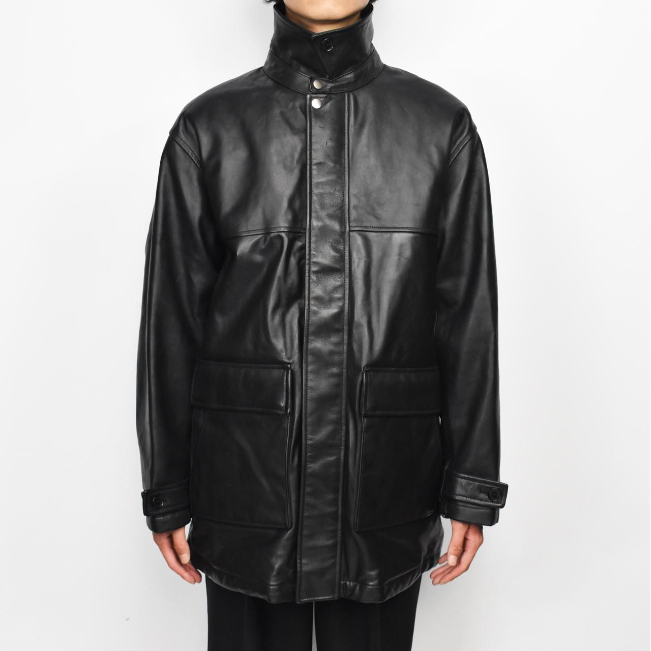 UNIVERSAL PRODUCTS (ユニバーサルプロダクツ)23FW/秋冬
SHEEP LEATHER CARCOAT BLACK