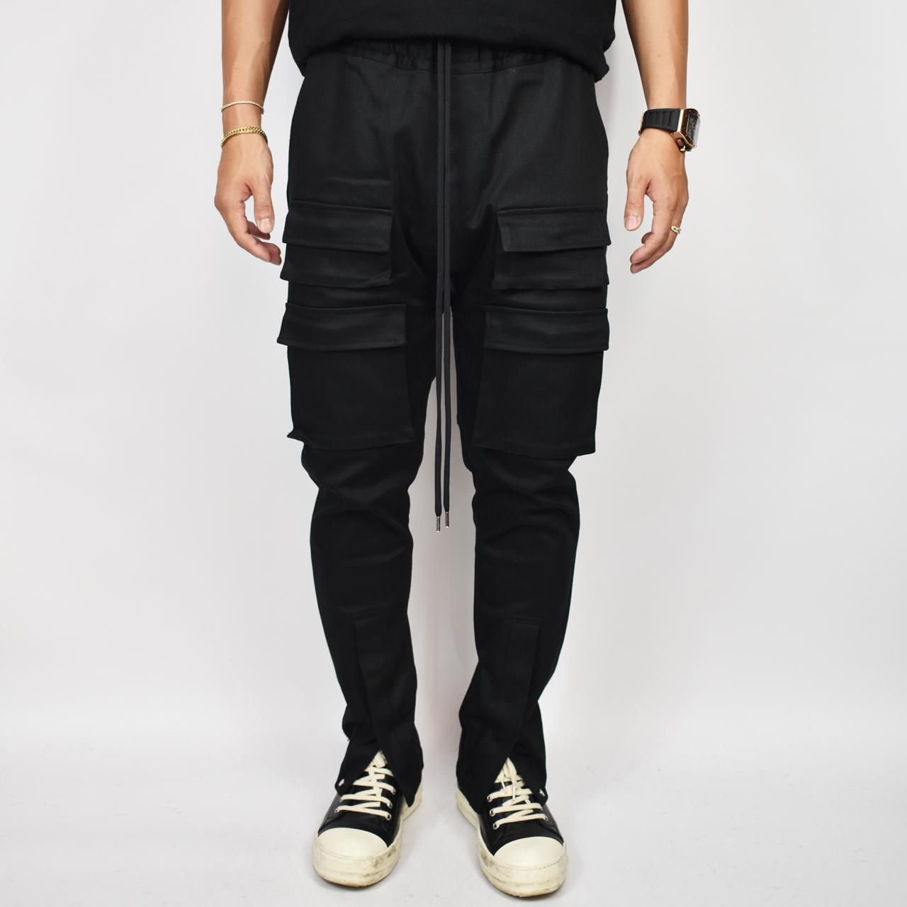 LAid Back Multi Pocket Cargo BLACK