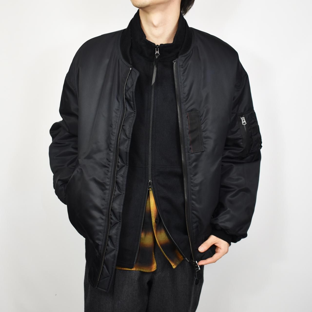 marka (マーカ)23AW/秋冬
ZIP UP VEST BLACK -WOOL SILK BEAVER-
