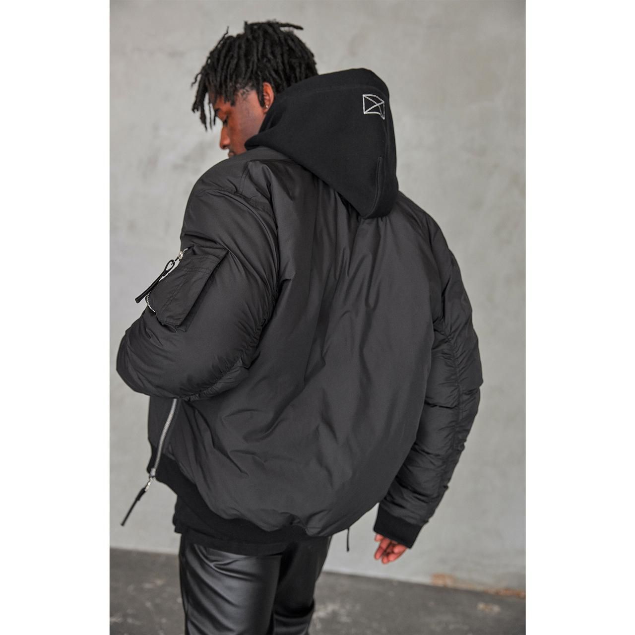 MLVINCE (メルヴィンス)23AW/秋冬
REVERSIBLE LIMONTA DOWN MA-1 BLACK
リモンタナイロンダウンMA-1 ブラック