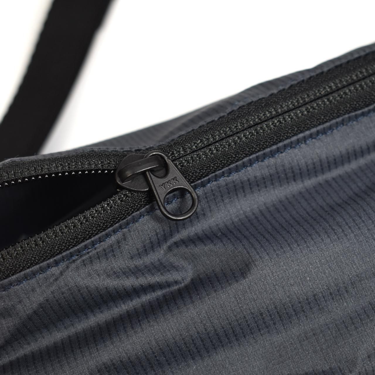 UNIVERSAL PRODUCTS. (ユニバーサルプロダクツ) 24SS/春夏
PERTEX EQUILIBRIUM POCKETABLE WAIST POUCH DARK NAVY
