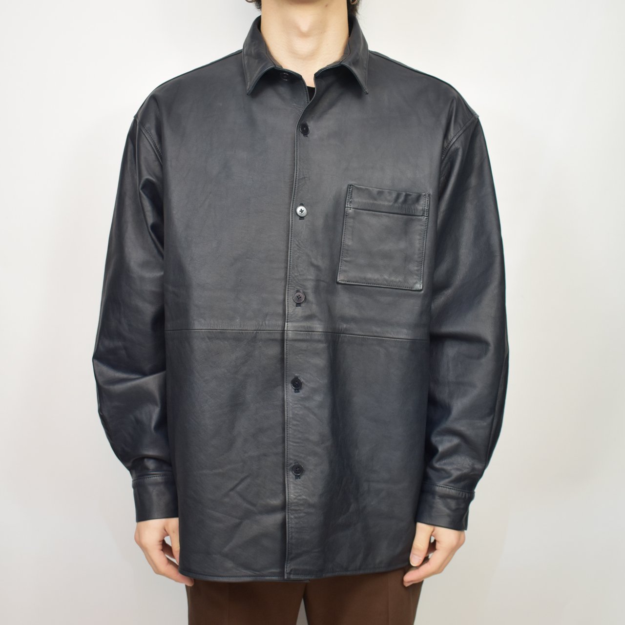 Blanc YM (ブランワイエム)｜Paper Cow Leather Wide Shirt Slate Blue