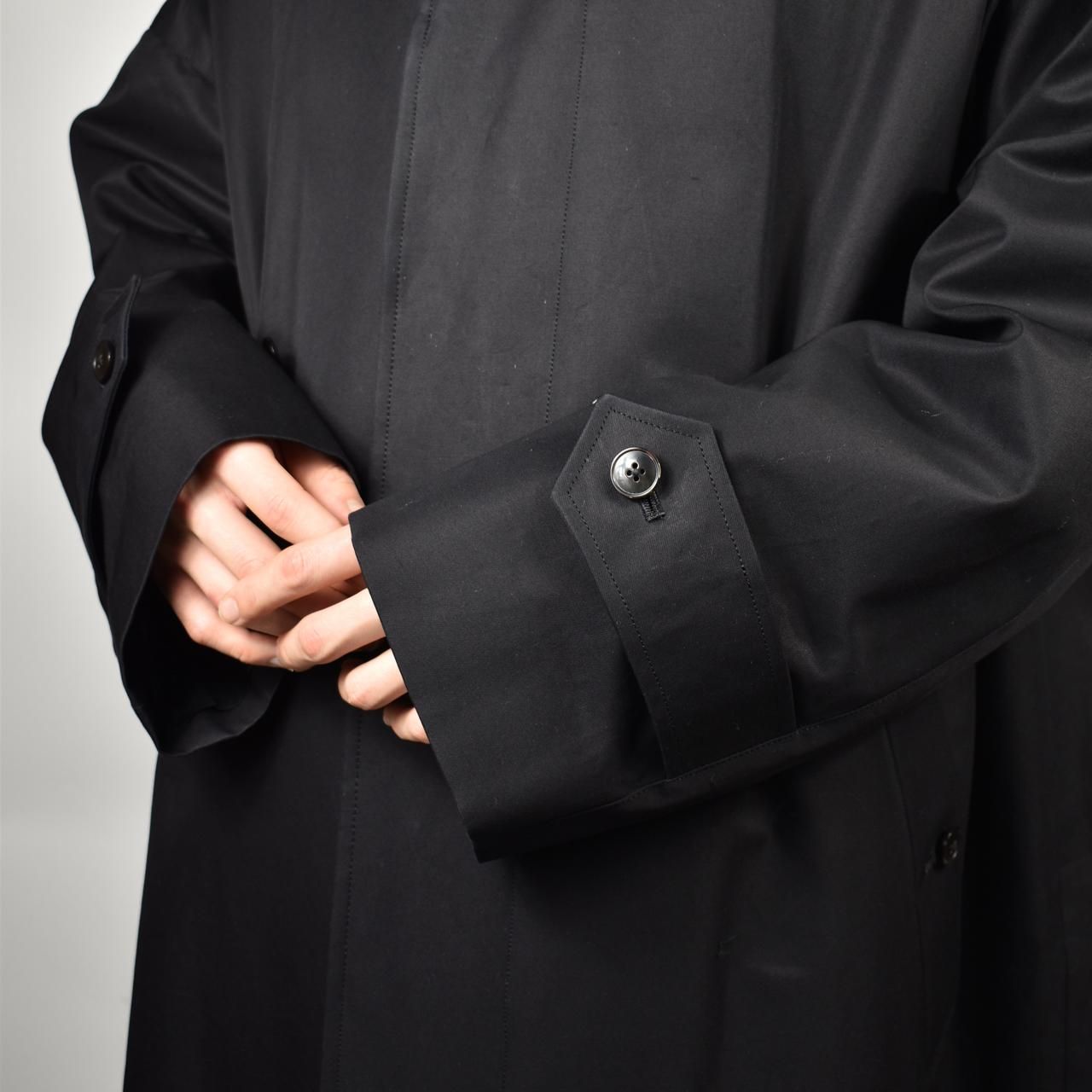 MARKAWARE(マーカウェア)24SS/春夏
HUGE SINGLE TRENCH COAT BLACK
-ORGANIC GIZA GABARDINE-
ヒュージシングルトレンチコート
A24A-06CO01C