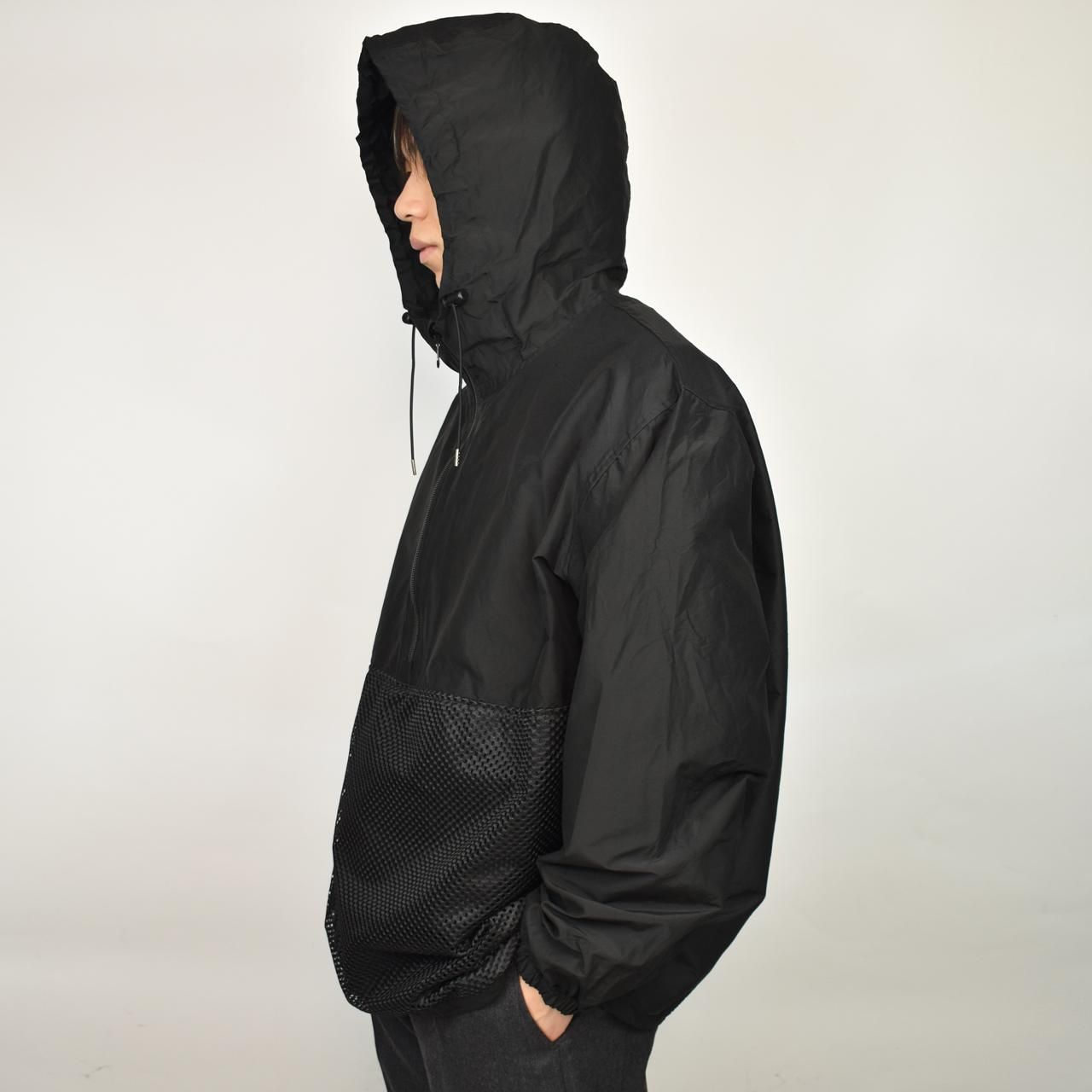 marka(マーカ)24SS/春夏
ANORAK BLACK
-ORGANIC COTTON × SILK HIGH COUNT TYPEWRITER-
アノラックパーカー