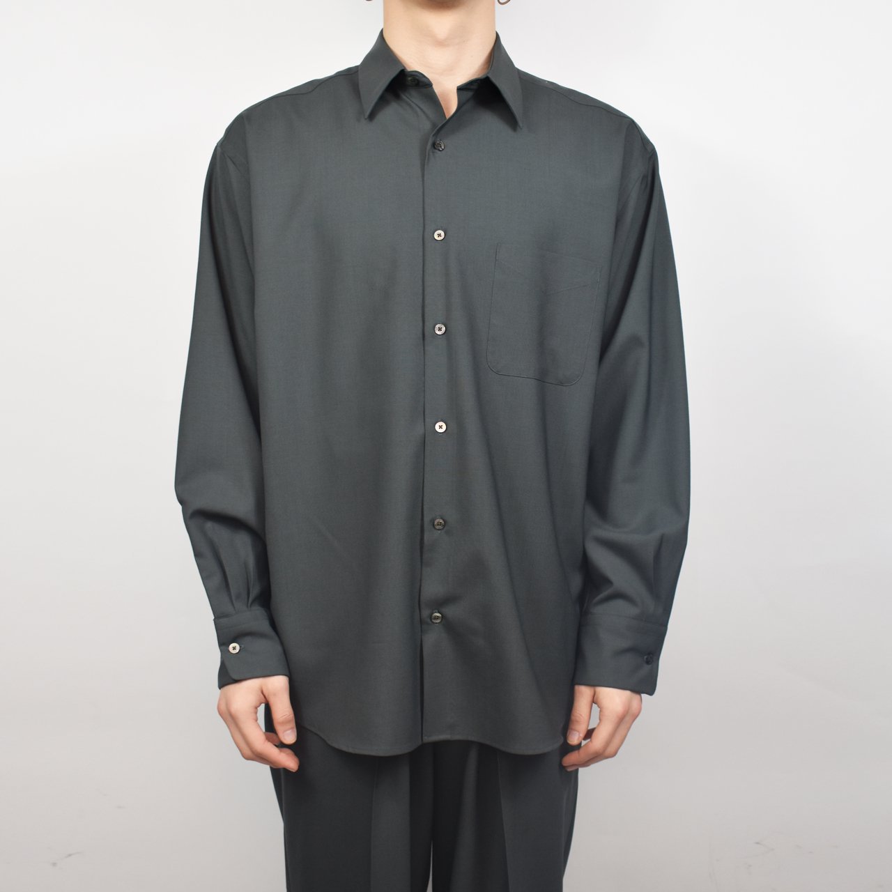 <img class='new_mark_img1' src='https://img.shop-pro.jp/img/new/icons5.gif' style='border:none;display:inline;margin:0px;padding:0px;width:auto;' />MARKAWARE (ޡ)COMFORT FIT SHIRT OLIVE -ORGANIC WOOL 2/80 TROPICAL-