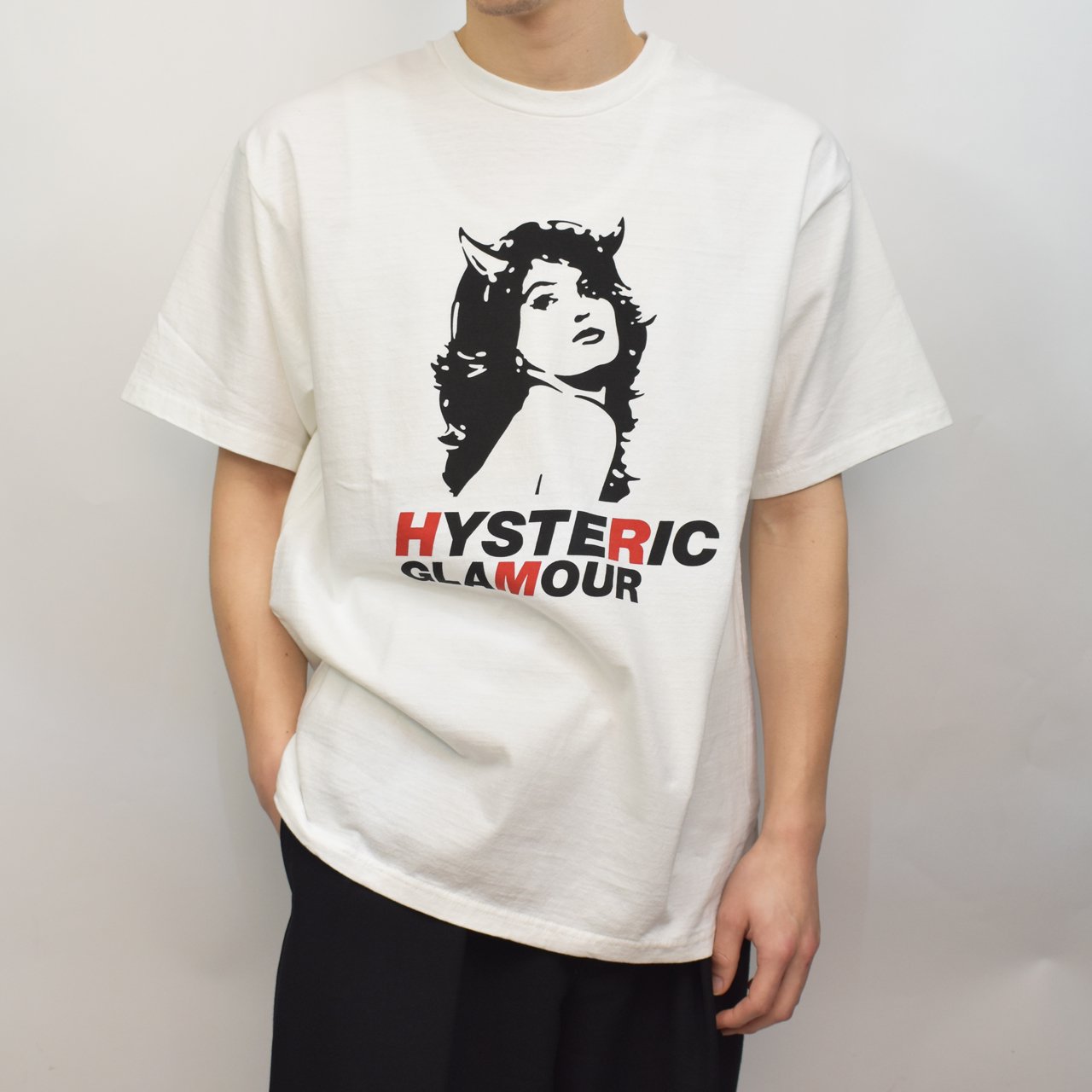 <img class='new_mark_img1' src='https://img.shop-pro.jp/img/new/icons5.gif' style='border:none;display:inline;margin:0px;padding:0px;width:auto;' />HYSTERIC GLAMOUR (ヒステリックグラマー)｜2TONE DEVIL WOMAN Tシャツ ホワイト