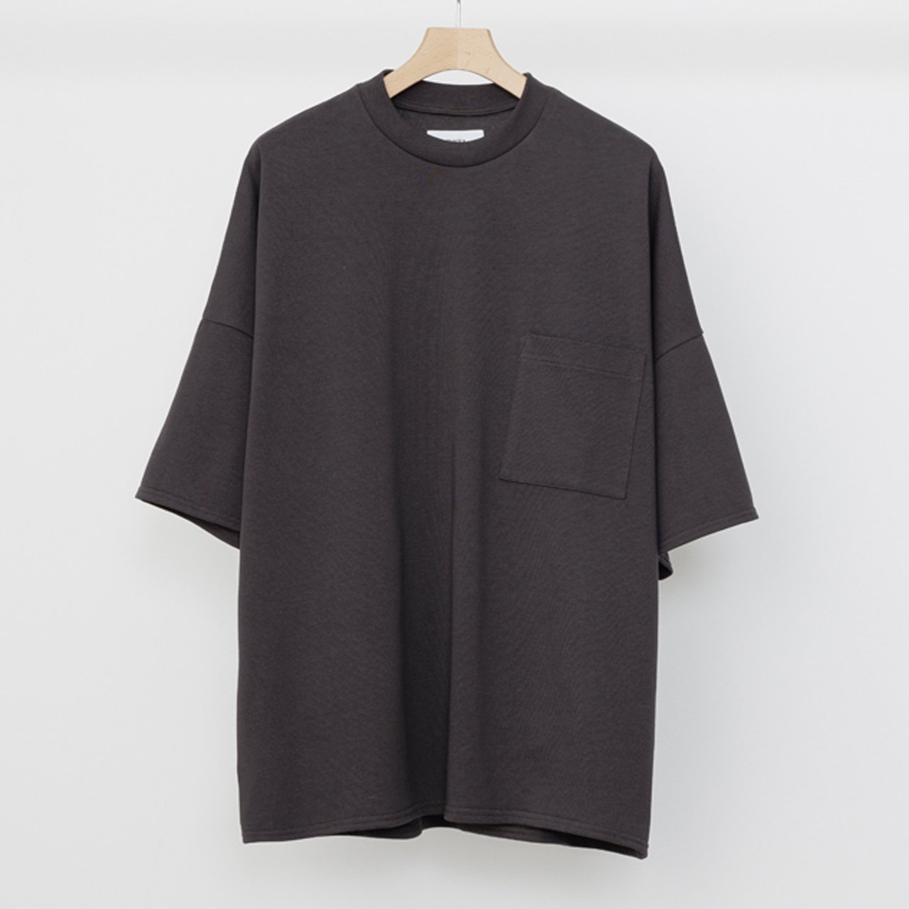 <img class='new_mark_img1' src='https://img.shop-pro.jp/img/new/icons5.gif' style='border:none;display:inline;margin:0px;padding:0px;width:auto;' />marka (ޡ)POCKET TEE DARK BROWN -20//1 RECYCLE SUVIN ORGANIAC COTTON KNIT-