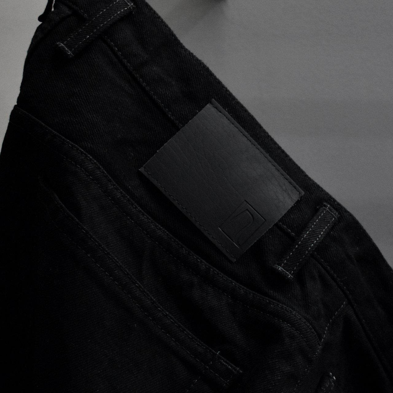 <img class='new_mark_img1' src='https://img.shop-pro.jp/img/new/icons5.gif' style='border:none;display:inline;margin:0px;padding:0px;width:auto;' />nakedgauge(ͥåɥ)ASHLEY JEANS BLACK