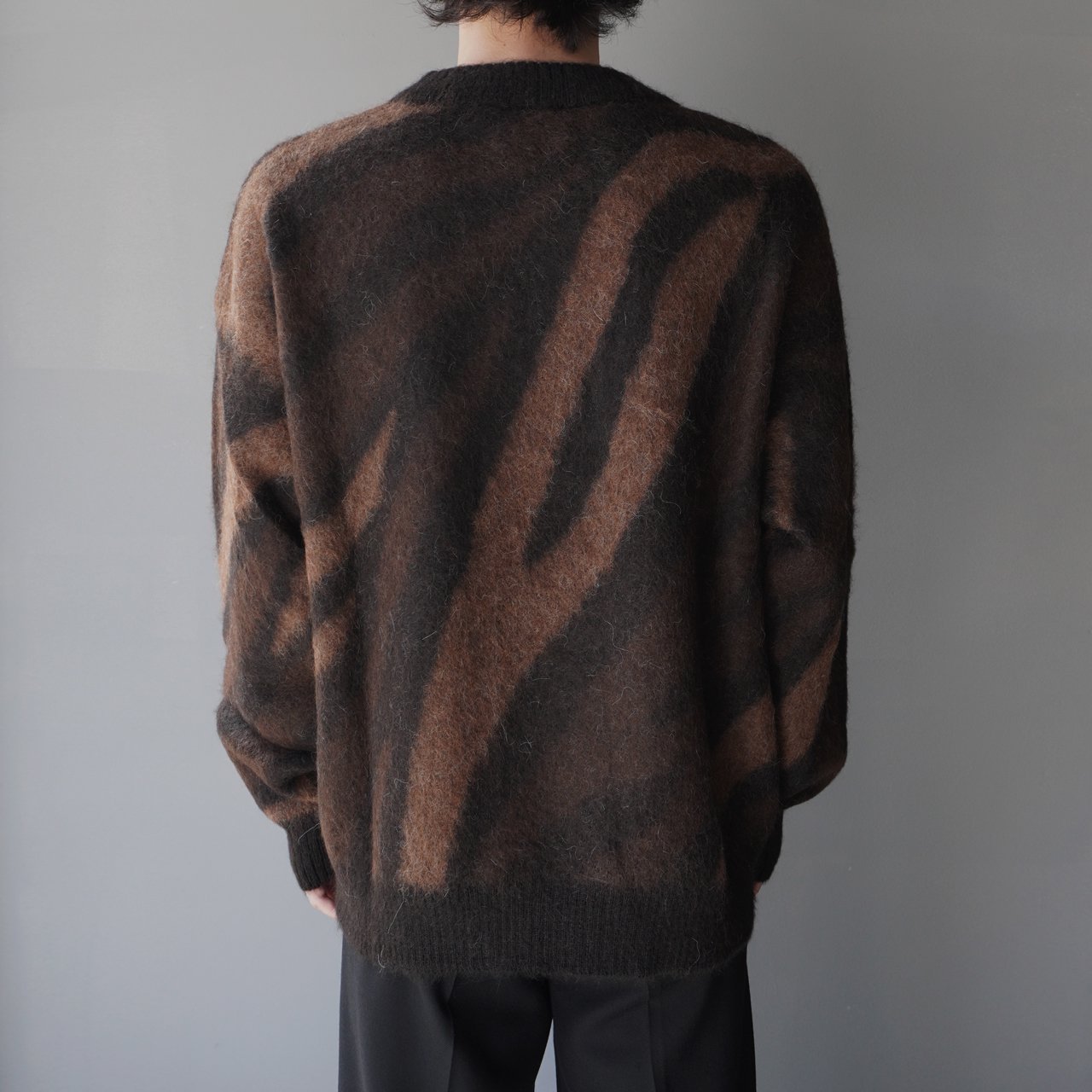 <img class='new_mark_img1' src='https://img.shop-pro.jp/img/new/icons5.gif' style='border:none;display:inline;margin:0px;padding:0px;width:auto;' />MARKAWARE (ޡ)BIAS ZEBRA PATTERN JUMPER NATURAL BROWN MIX -NATURAL COLOR ALPACA-