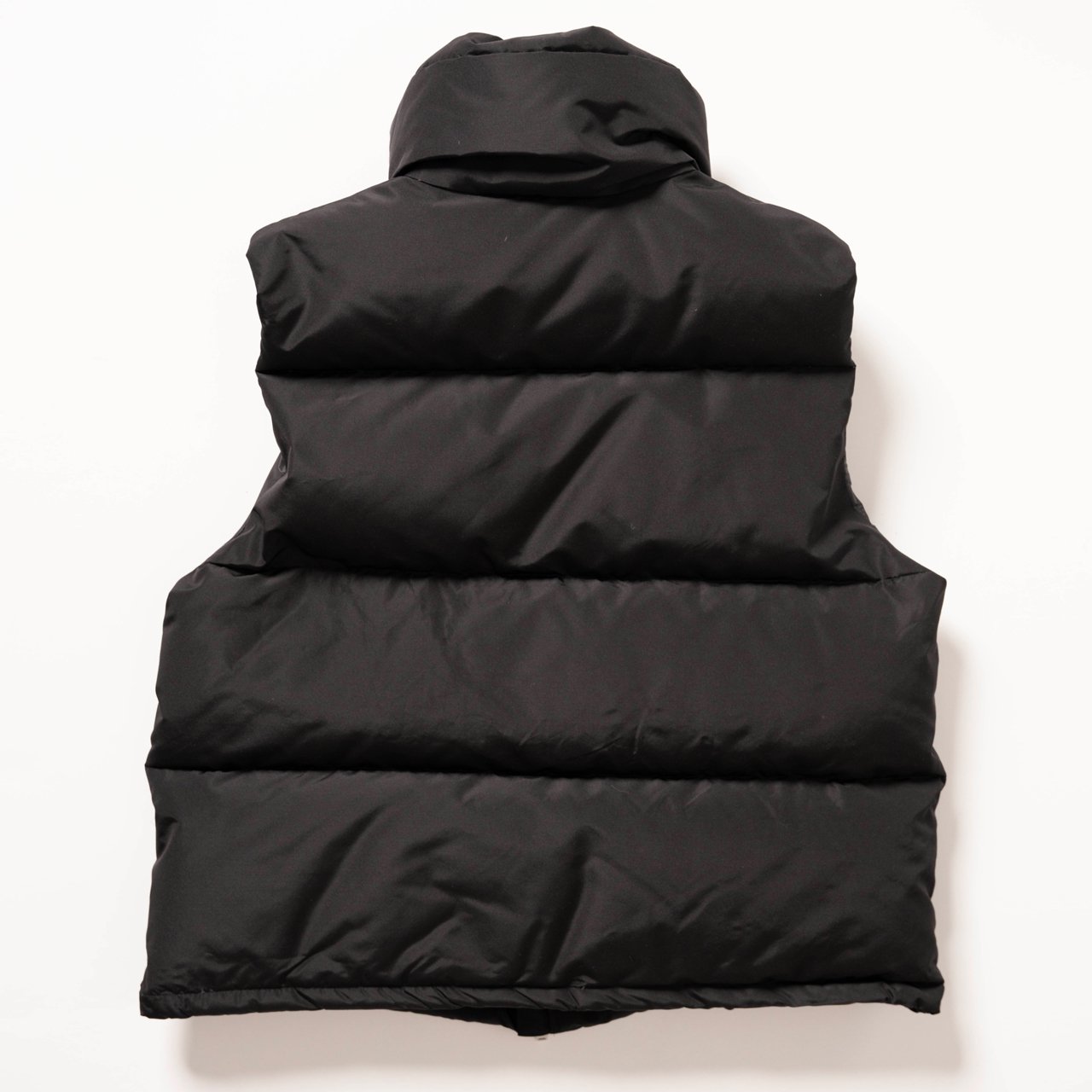 ͽ MARKAWARE (ޡ)SILK SHORT DOWN VEST BLACK -SILK GROSGRAIN-