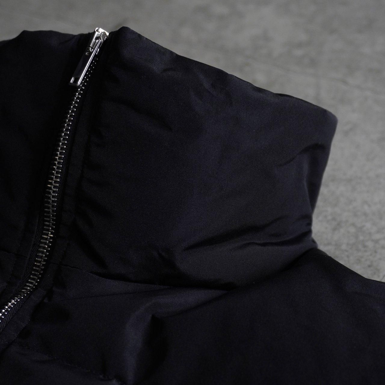 MARKAWARE (ޡ)SILK SHORT DOWN VEST BLACK -SILK GROSGRAIN-