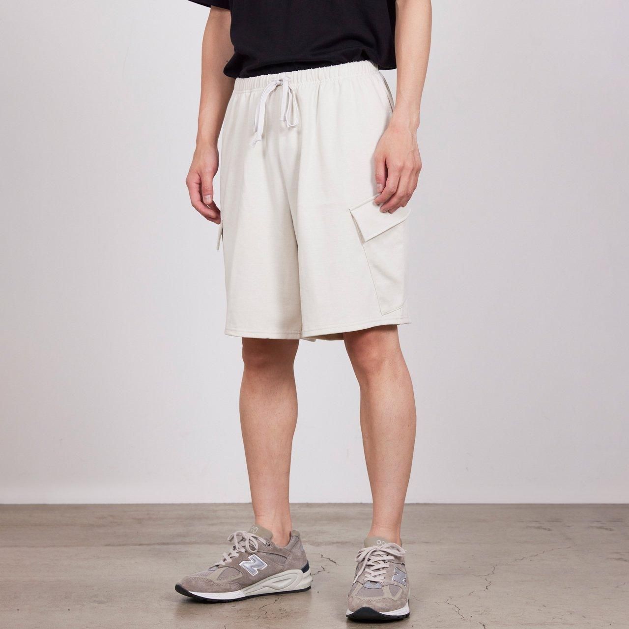 <img class='new_mark_img1' src='https://img.shop-pro.jp/img/new/icons5.gif' style='border:none;display:inline;margin:0px;padding:0px;width:auto;' />marka (ޡ)CARGO SHORTS OFF WHITE -20//1 RECYCLE SUVIN ORGANIC COTTON KNIT-