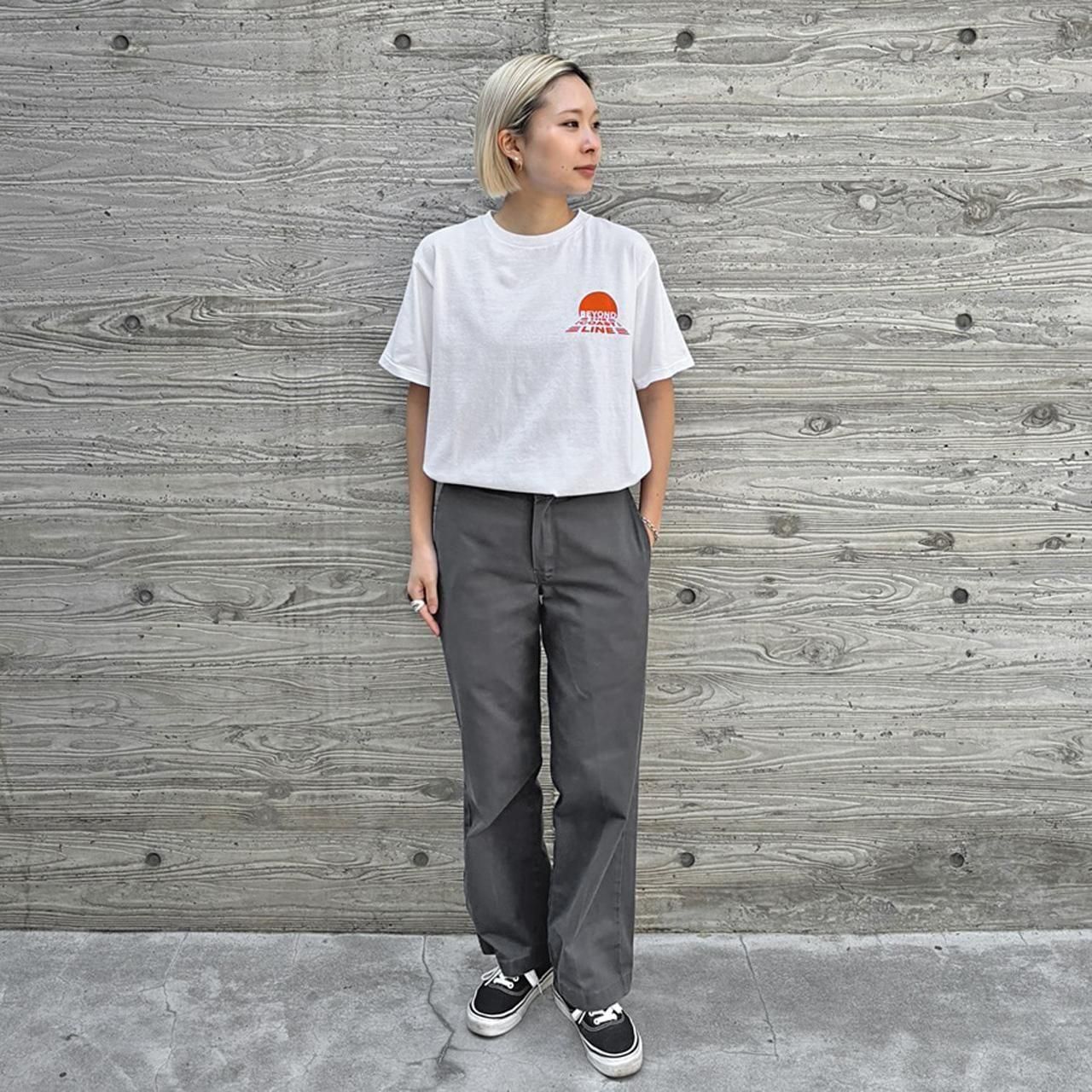 <img class='new_mark_img1' src='https://img.shop-pro.jp/img/new/icons5.gif' style='border:none;display:inline;margin:0px;padding:0px;width:auto;' />STANDARD CALIFORNIA (スタンダード カリフォルニア)｜SD Beyond The Coast Line Tee White