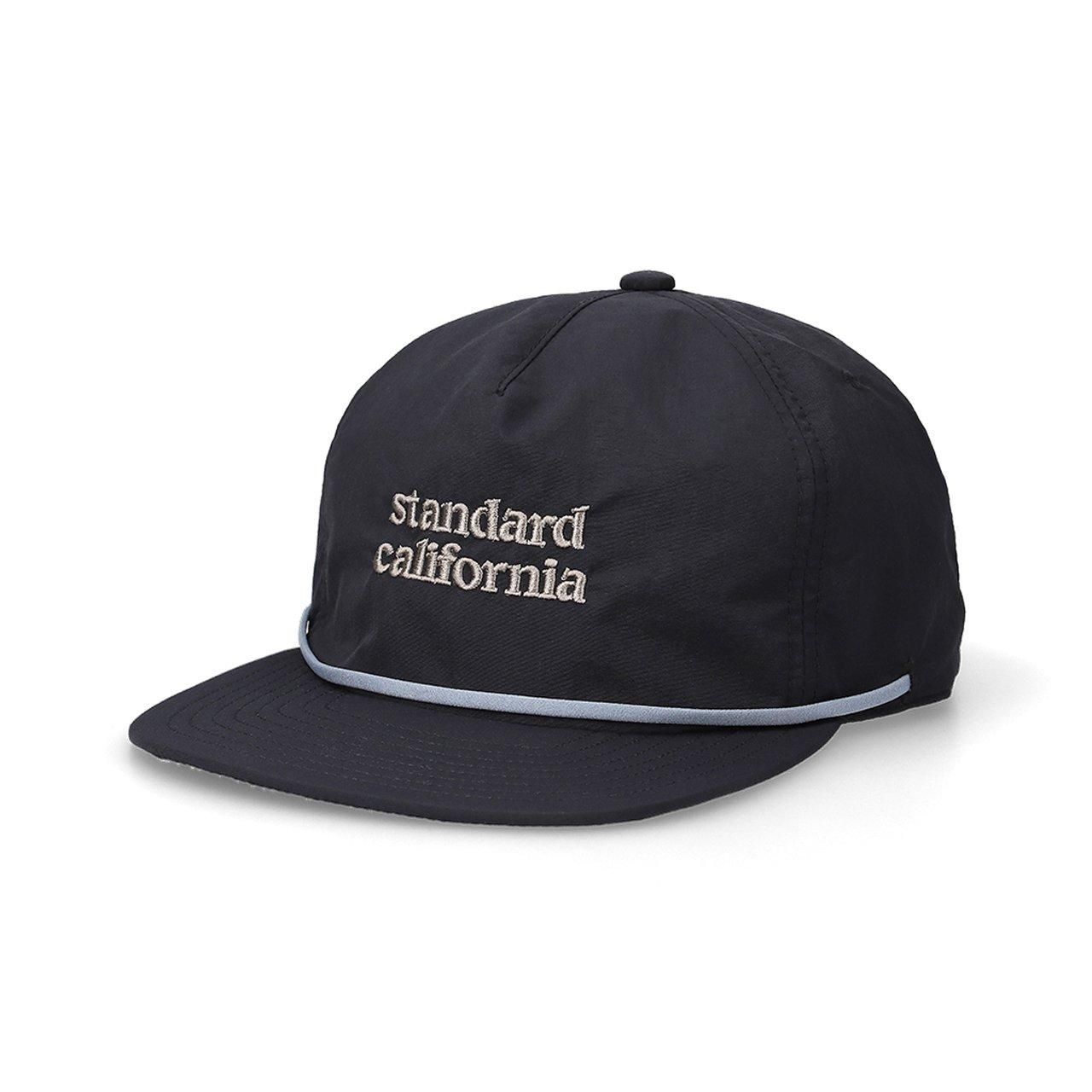 <img class='new_mark_img1' src='https://img.shop-pro.jp/img/new/icons5.gif' style='border:none;display:inline;margin:0px;padding:0px;width:auto;' />STANDARD CALIFORNIA ( ե˥)SD Active Logo Cap Black