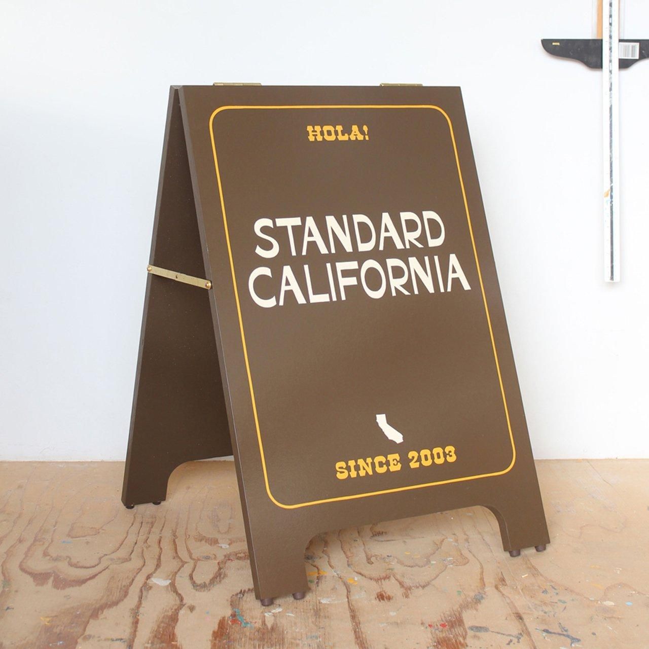 <img class='new_mark_img1' src='https://img.shop-pro.jp/img/new/icons5.gif' style='border:none;display:inline;margin:0px;padding:0px;width:auto;' />STANDARD CALIFORNIA ( ե˥)Jeff for SD Logo Hood Sweat Navy