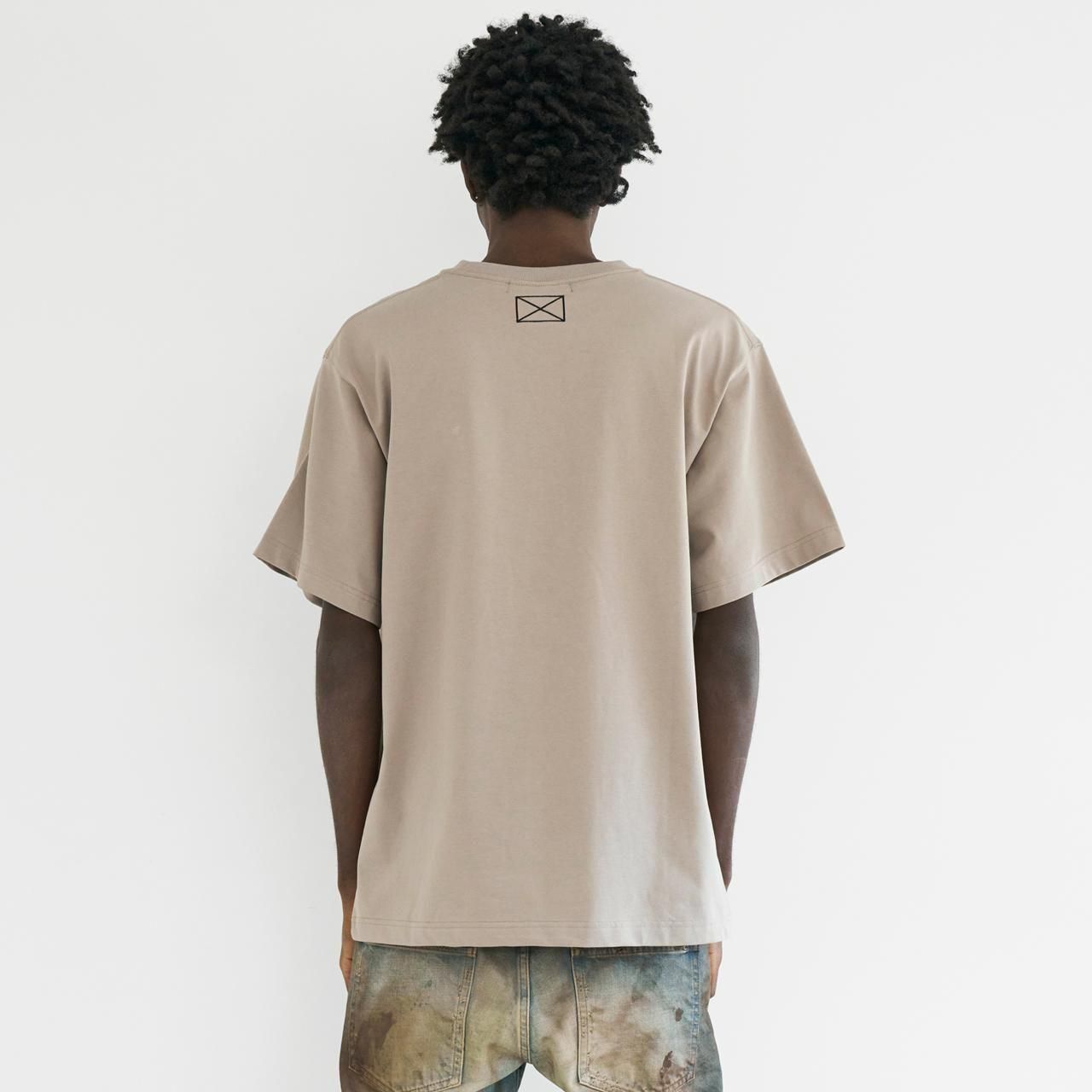 <img class='new_mark_img1' src='https://img.shop-pro.jp/img/new/icons5.gif' style='border:none;display:inline;margin:0px;padding:0px;width:auto;' />MLVINCE () | CLASSIC LOGO S/S TEE CHARCOAL