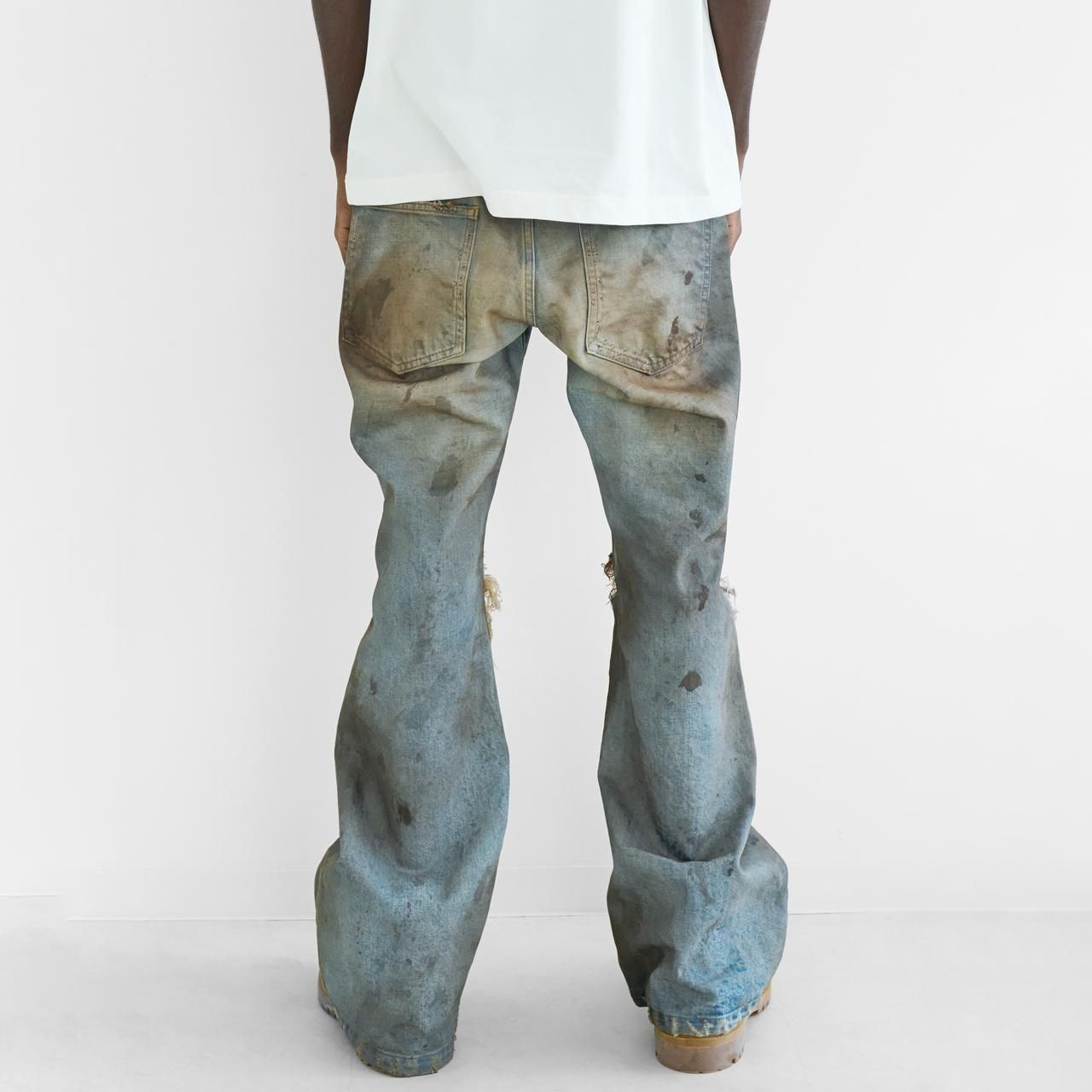<img class='new_mark_img1' src='https://img.shop-pro.jp/img/new/icons5.gif' style='border:none;display:inline;margin:0px;padding:0px;width:auto;' />MLVINCE () | DISTRESSED FLARE JEANS FADE INDIGO