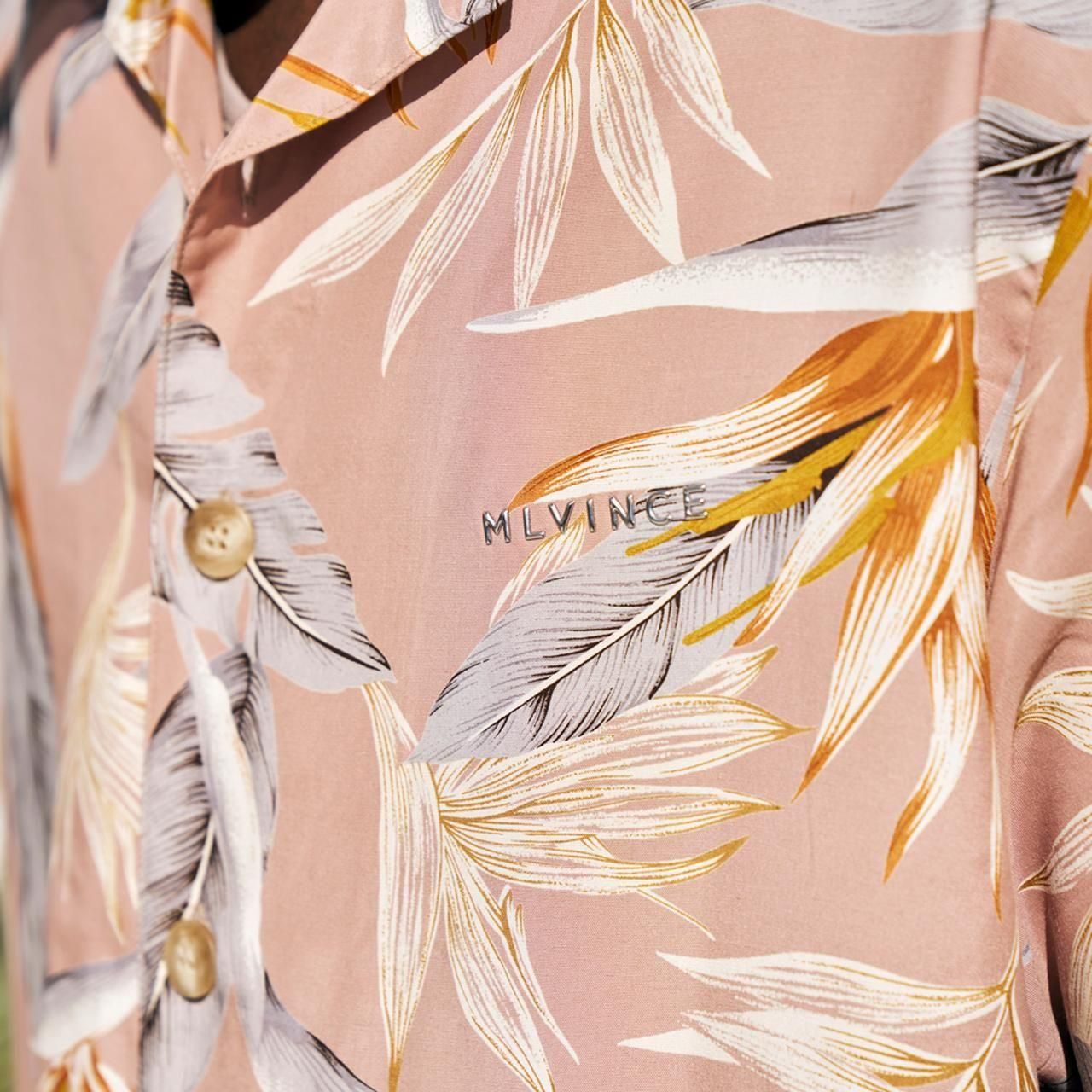 <img class='new_mark_img1' src='https://img.shop-pro.jp/img/new/icons5.gif' style='border:none;display:inline;margin:0px;padding:0px;width:auto;' />MLVINCE () | FLORAL LUX S/S SHIRTS BEIGE