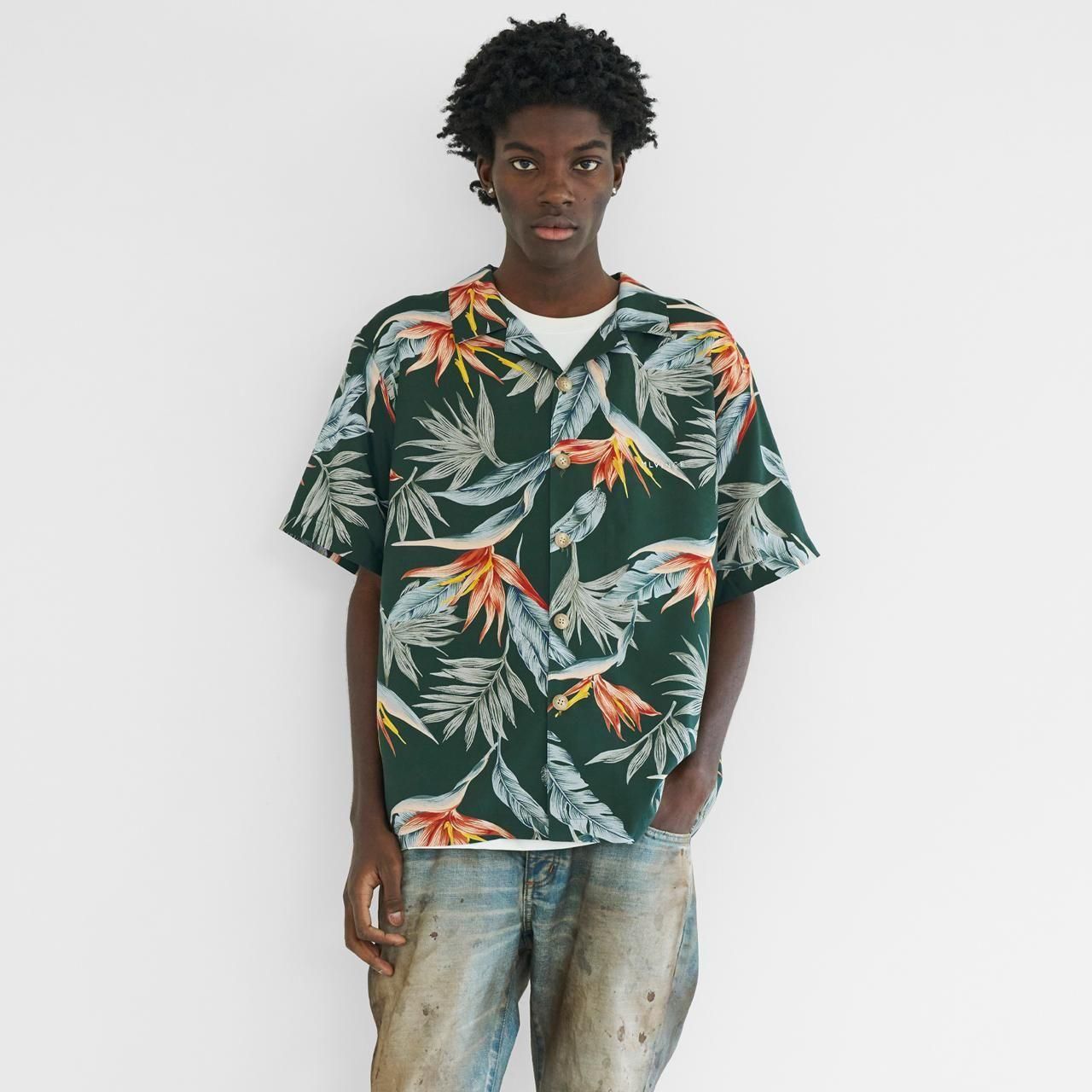 <img class='new_mark_img1' src='https://img.shop-pro.jp/img/new/icons5.gif' style='border:none;display:inline;margin:0px;padding:0px;width:auto;' />MLVINCE () | FLORAL LUX S/S SHIRTS GREEN