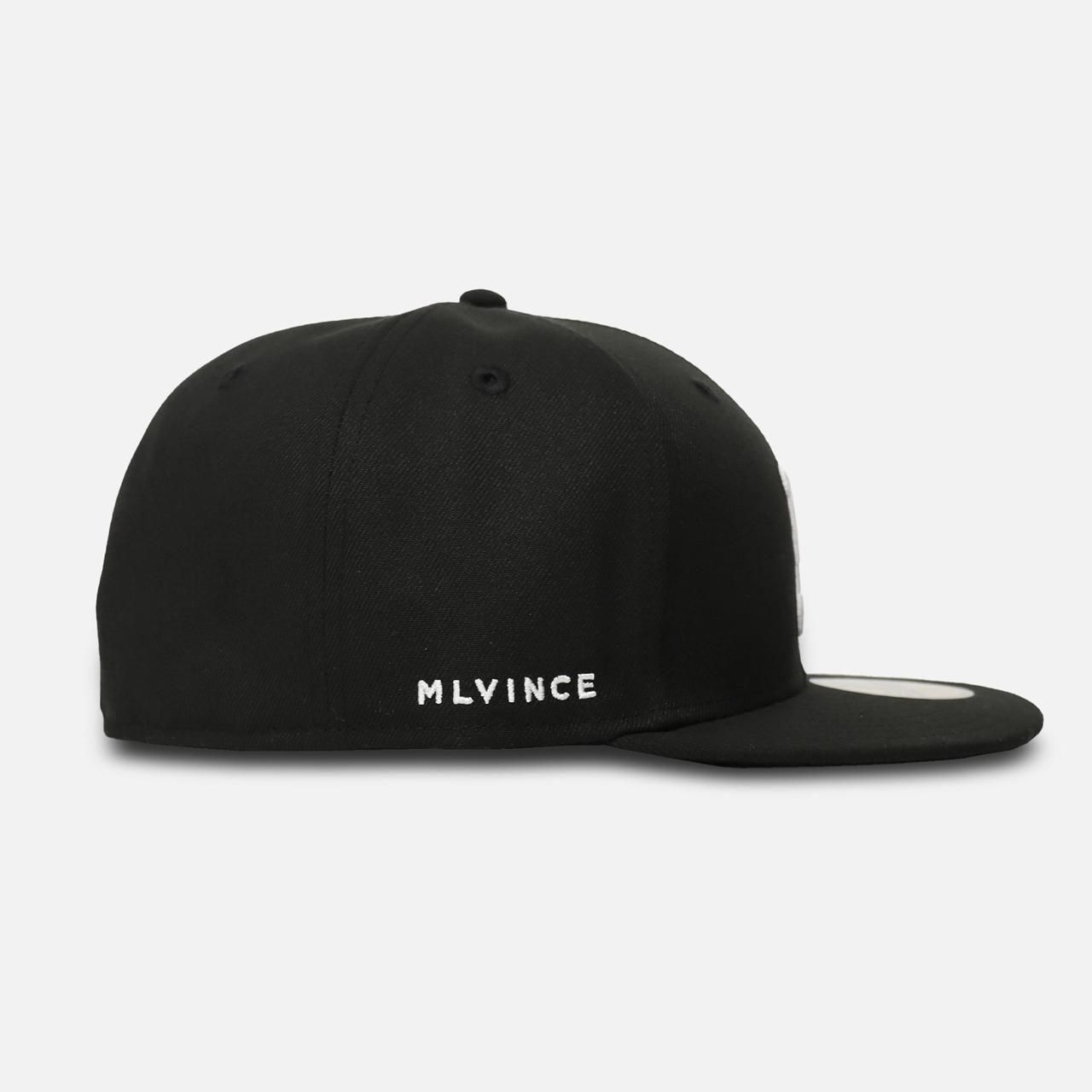 <img class='new_mark_img1' src='https://img.shop-pro.jp/img/new/icons5.gif' style='border:none;display:inline;margin:0px;padding:0px;width:auto;' />MLVINCE () | NEWERA 59FIFTY AUTHENTIC LOGO CAP BLACKWHITE