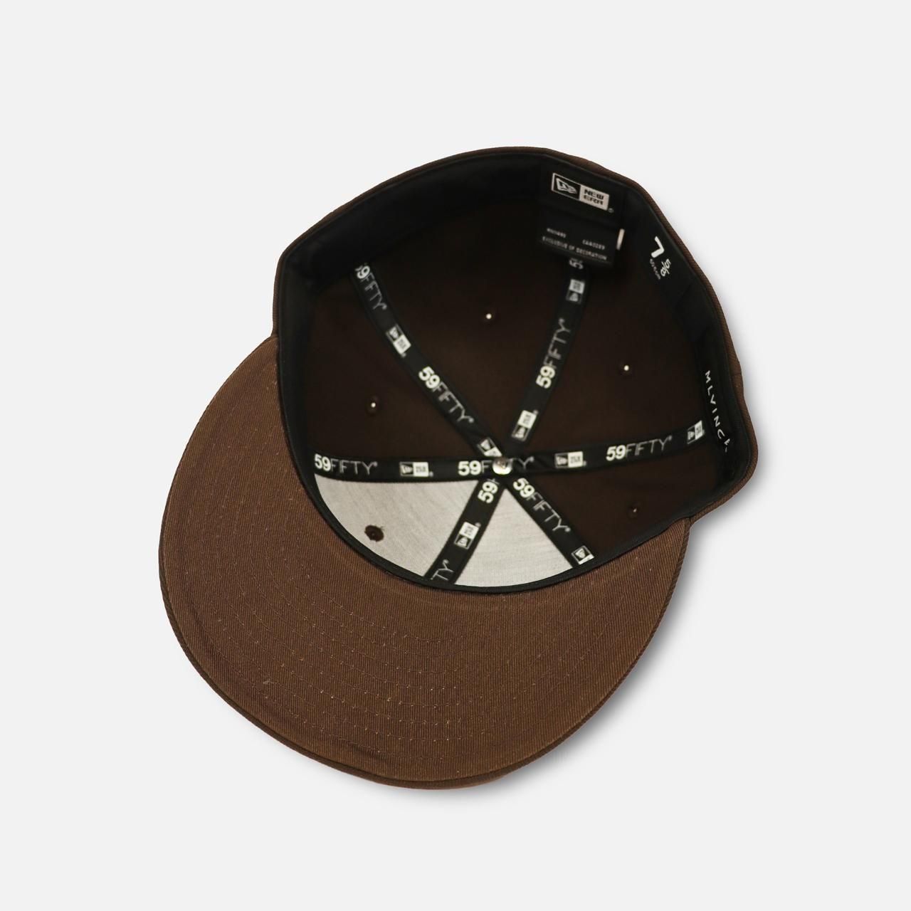 <img class='new_mark_img1' src='https://img.shop-pro.jp/img/new/icons5.gif' style='border:none;display:inline;margin:0px;padding:0px;width:auto;' />MLVINCE () | NEWERA 59FIFTY AUTHENTIC LOGO CAP STONECHARCOAL