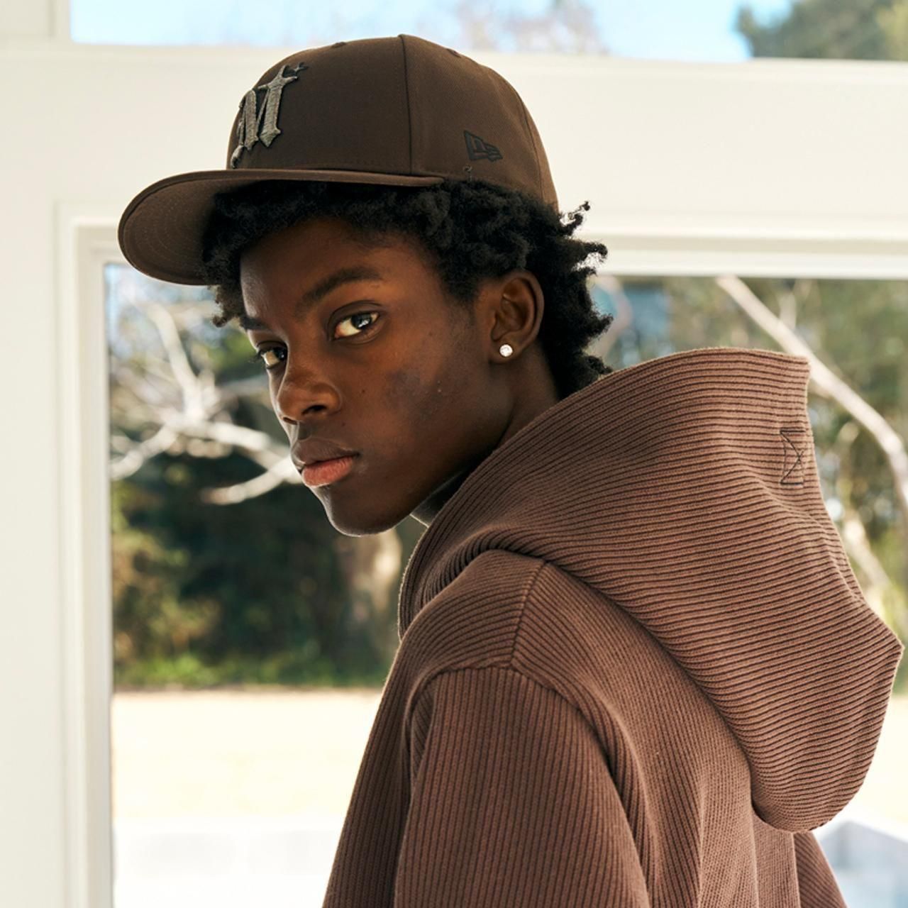 <img class='new_mark_img1' src='https://img.shop-pro.jp/img/new/icons5.gif' style='border:none;display:inline;margin:0px;padding:0px;width:auto;' />MLVINCE () | NEWERA 59FIFTY AUTHENTIC LOGO CAP STONECHARCOAL