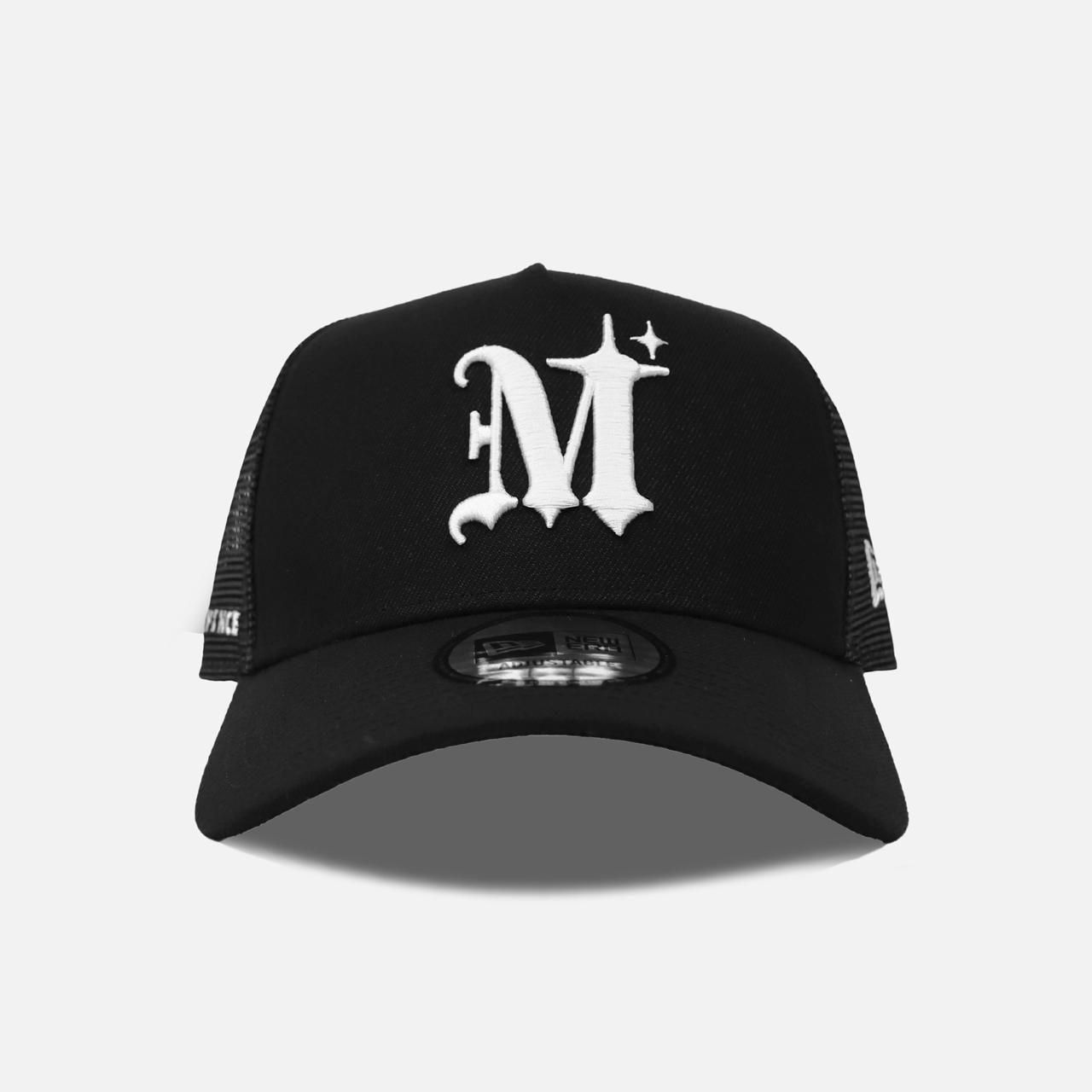 <img class='new_mark_img1' src='https://img.shop-pro.jp/img/new/icons5.gif' style='border:none;display:inline;margin:0px;padding:0px;width:auto;' />MLVINCE () | NEWERA 9FORTY AUTHENTIC LOGO TRUCKER CAP BLACK