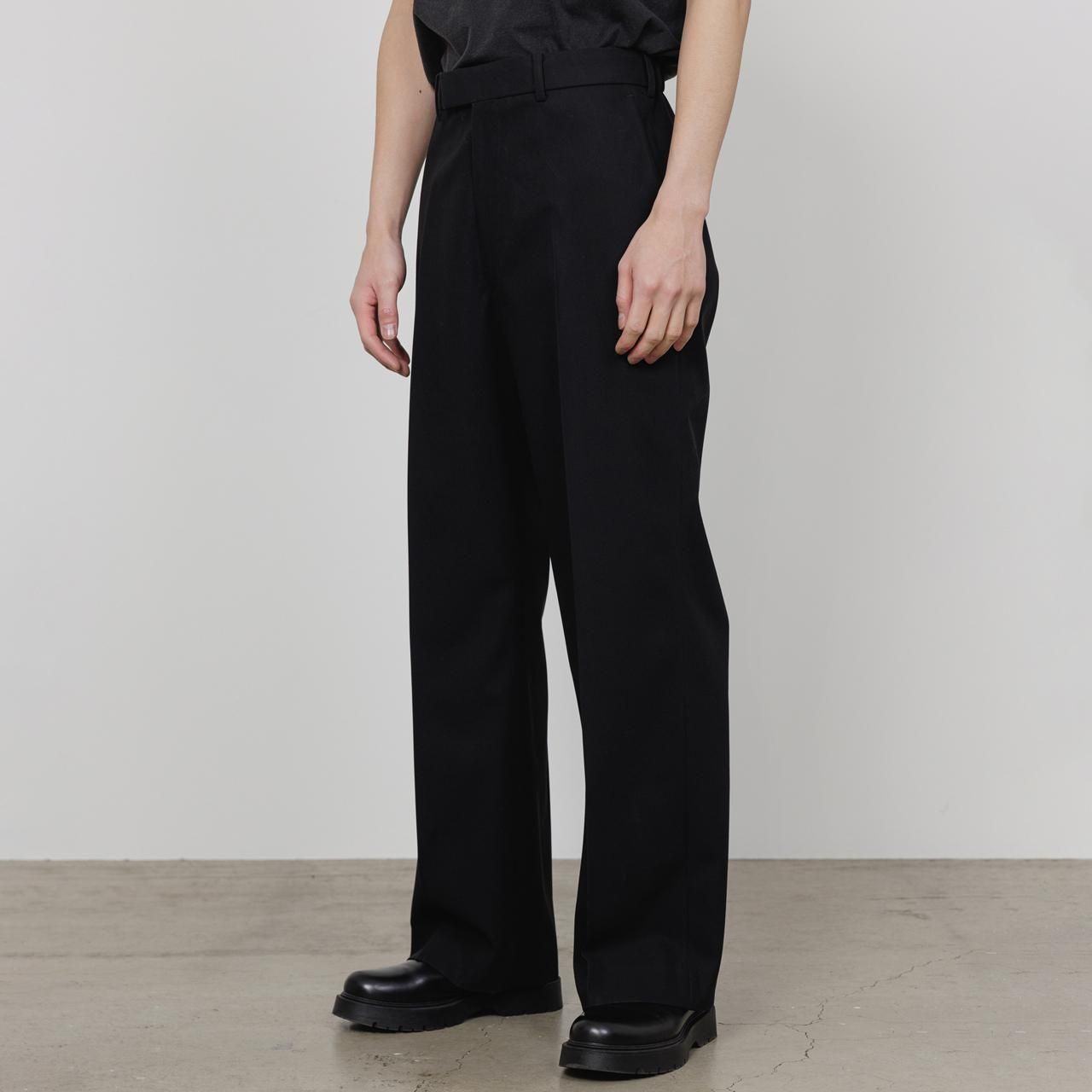 <img class='new_mark_img1' src='https://img.shop-pro.jp/img/new/icons5.gif' style='border:none;display:inline;margin:0px;padding:0px;width:auto;' />MARKAWARE (ޡ)WIDE STRAIGHT TROUSERS BLACK -ORGANIC COTTON GABARDINE-
