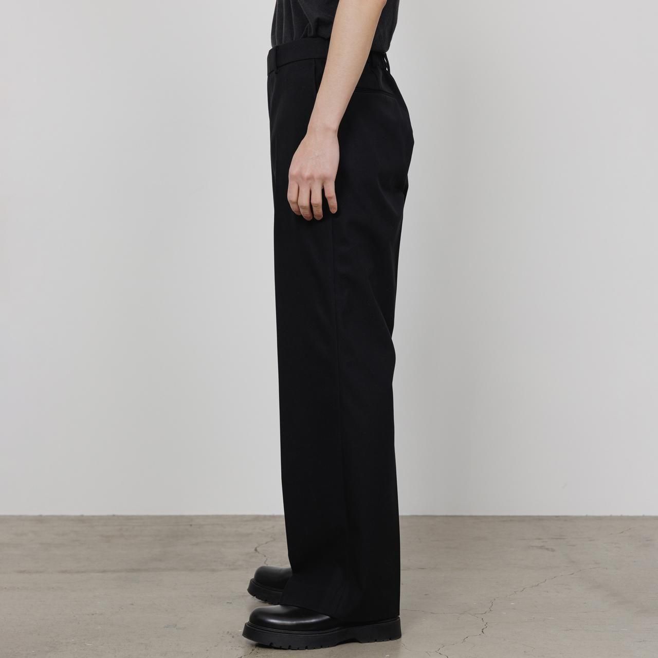 <img class='new_mark_img1' src='https://img.shop-pro.jp/img/new/icons5.gif' style='border:none;display:inline;margin:0px;padding:0px;width:auto;' />MARKAWARE (ޡ)WIDE STRAIGHT TROUSERS BLACK -ORGANIC COTTON GABARDINE-