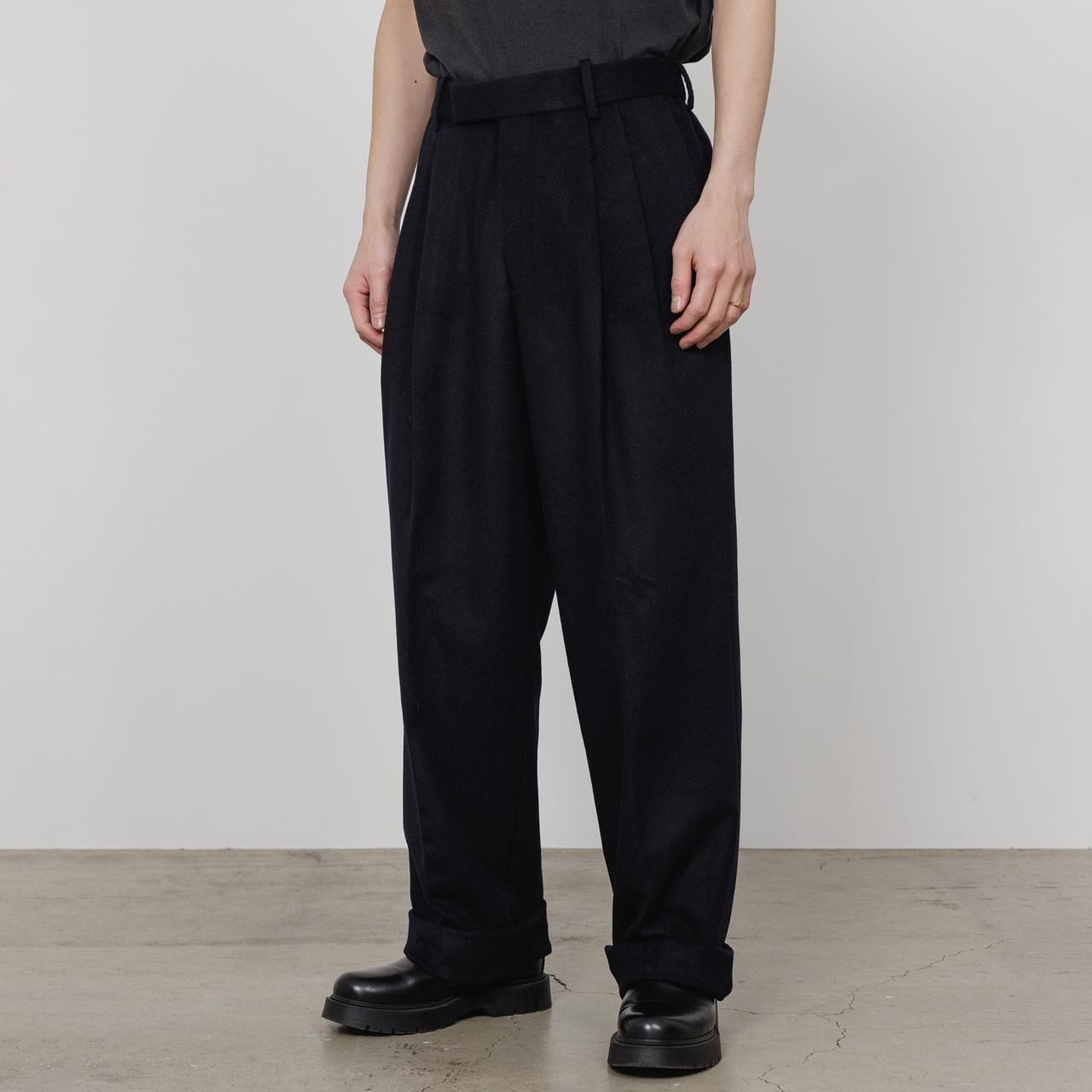 ͽ MARKAWARE (ޡ)DOUBULE PLEATED WIDE TROUSERS DARK NAVY -CASHMERE FLANNEL-