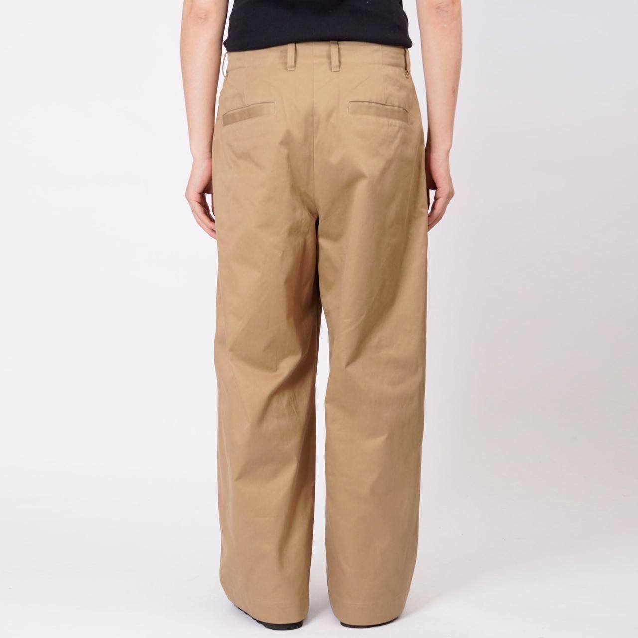 ͽ UNIVERSAL PRODUCTS (˥Сץ)2TUCK WIDE CHINO TROUSERS CAMEL