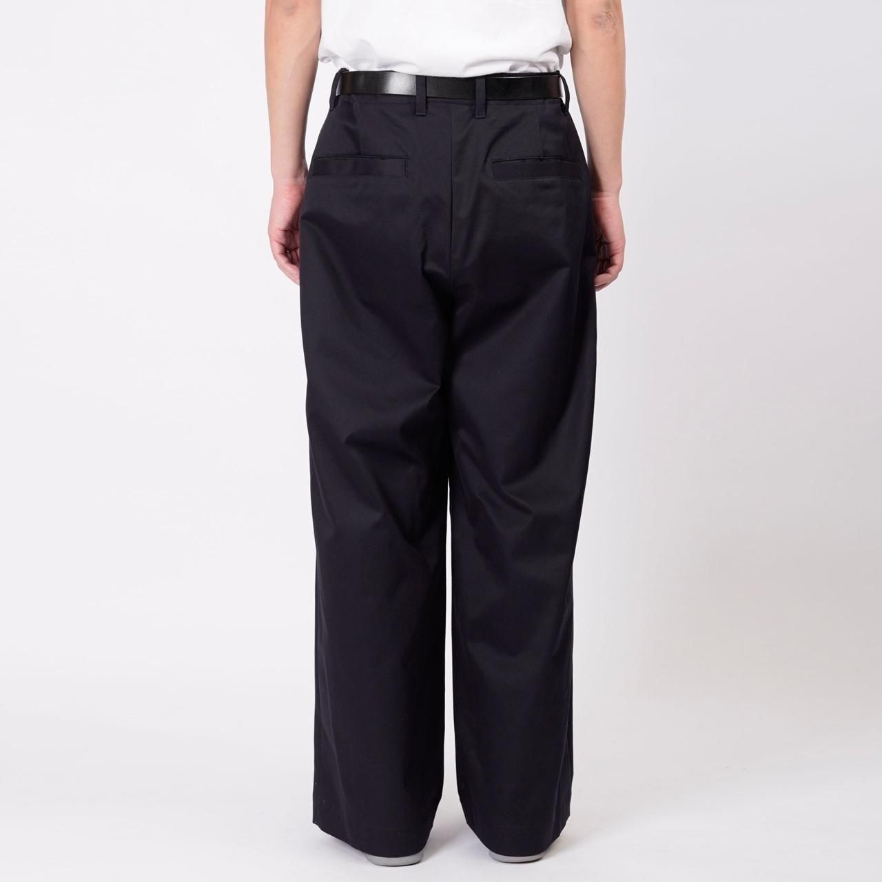 ͽ UNIVERSAL PRODUCTS (˥Сץ)2TUCK WIDE CHINO TROUSERS NAVY