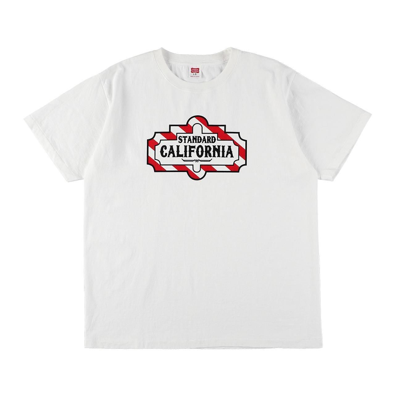 <img class='new_mark_img1' src='https://img.shop-pro.jp/img/new/icons5.gif' style='border:none;display:inline;margin:0px;padding:0px;width:auto;' />STANDARD CALIFORNIA ( ե˥)SD US Cotton Logo Tee White