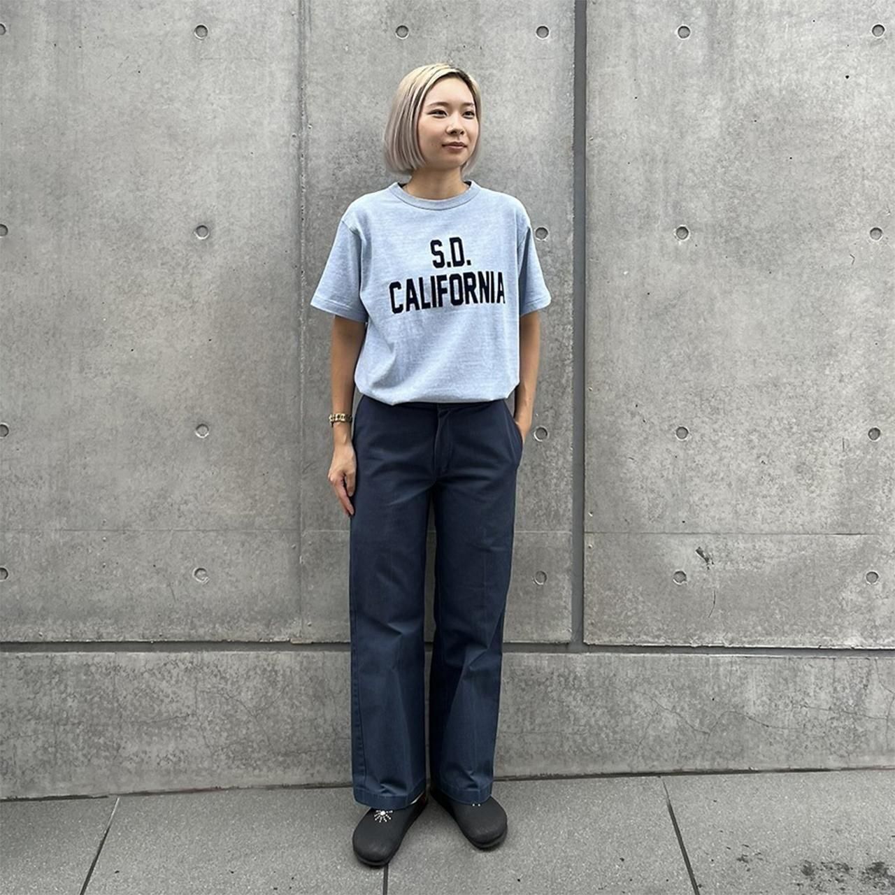<img class='new_mark_img1' src='https://img.shop-pro.jp/img/new/icons5.gif' style='border:none;display:inline;margin:0px;padding:0px;width:auto;' />STANDARD CALIFORNIA ( ե˥)SD 88/12 Logo Tee Blue