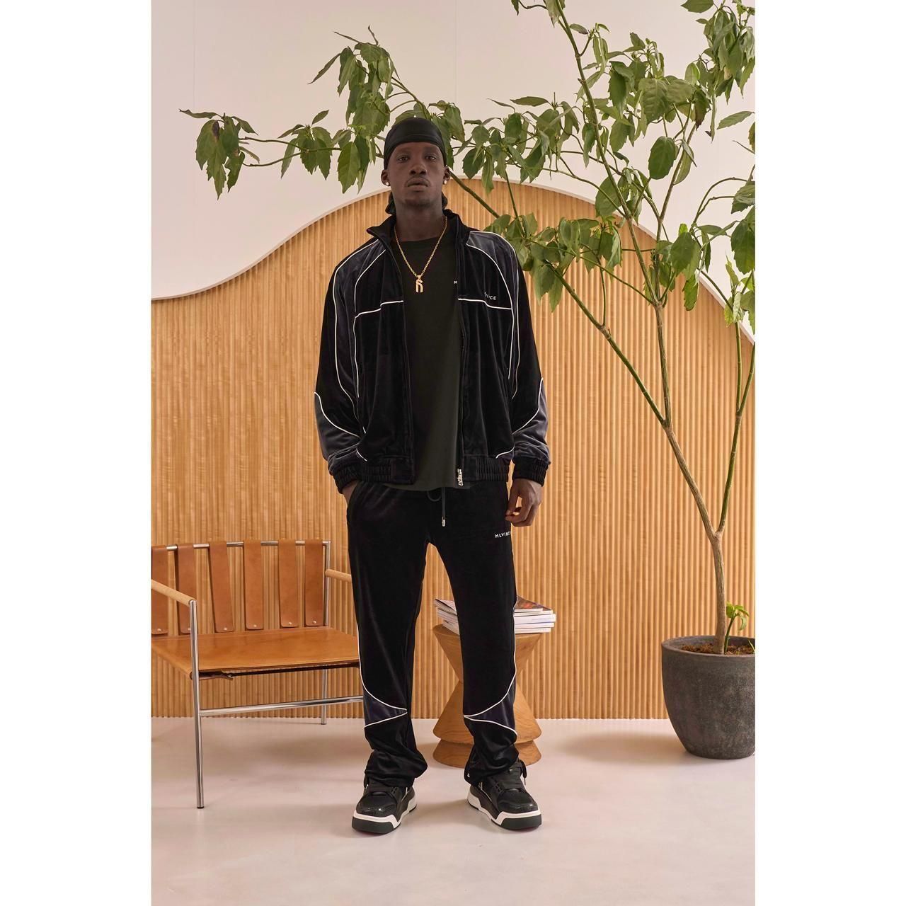 <img class='new_mark_img1' src='https://img.shop-pro.jp/img/new/icons5.gif' style='border:none;display:inline;margin:0px;padding:0px;width:auto;' />MLVINCE () |  VELOR TRACK PANTS BLACK