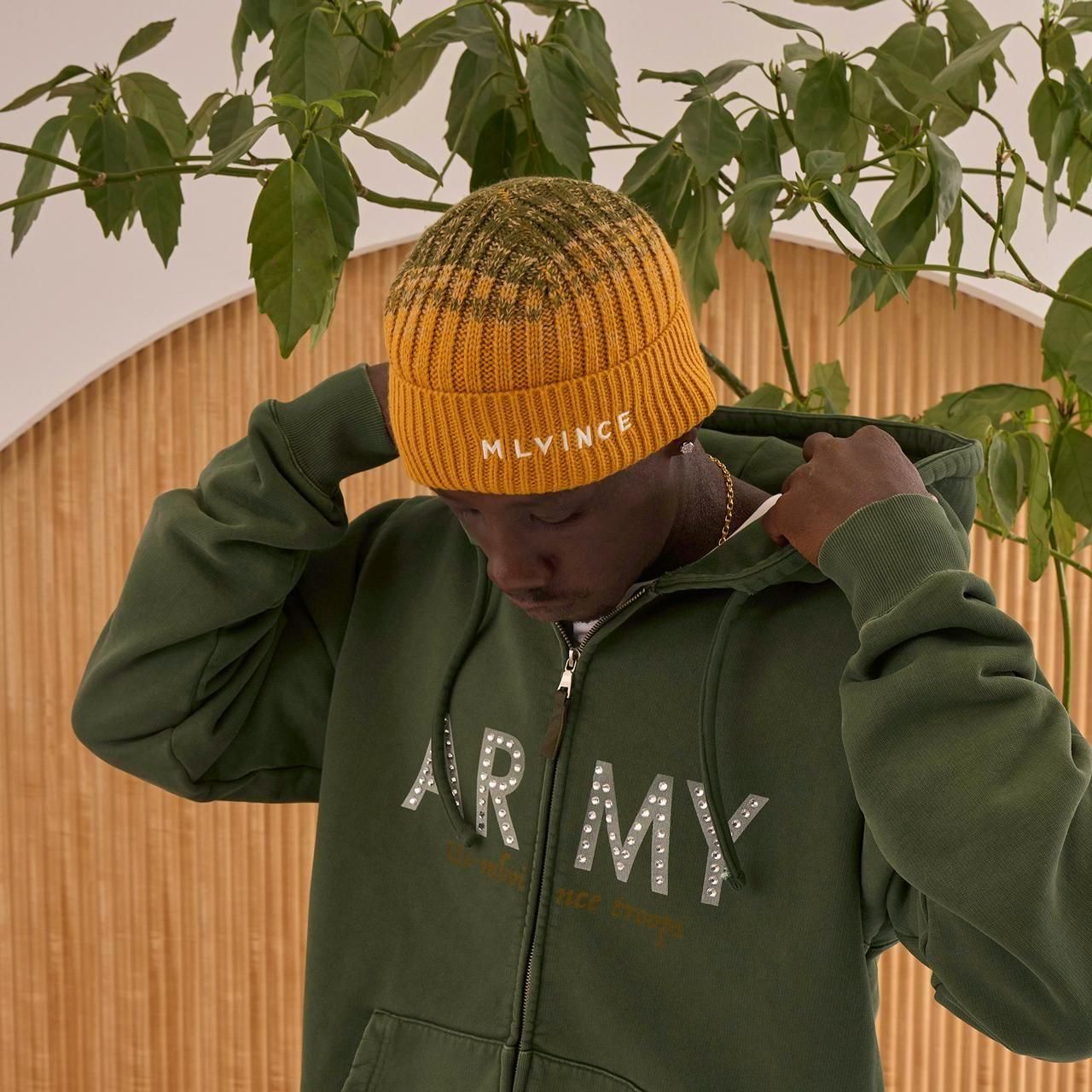 <img class='new_mark_img1' src='https://img.shop-pro.jp/img/new/icons5.gif' style='border:none;display:inline;margin:0px;padding:0px;width:auto;' />MLVINCE () |  CLASSIC LOGO RIBBED BEANIE YELLOW